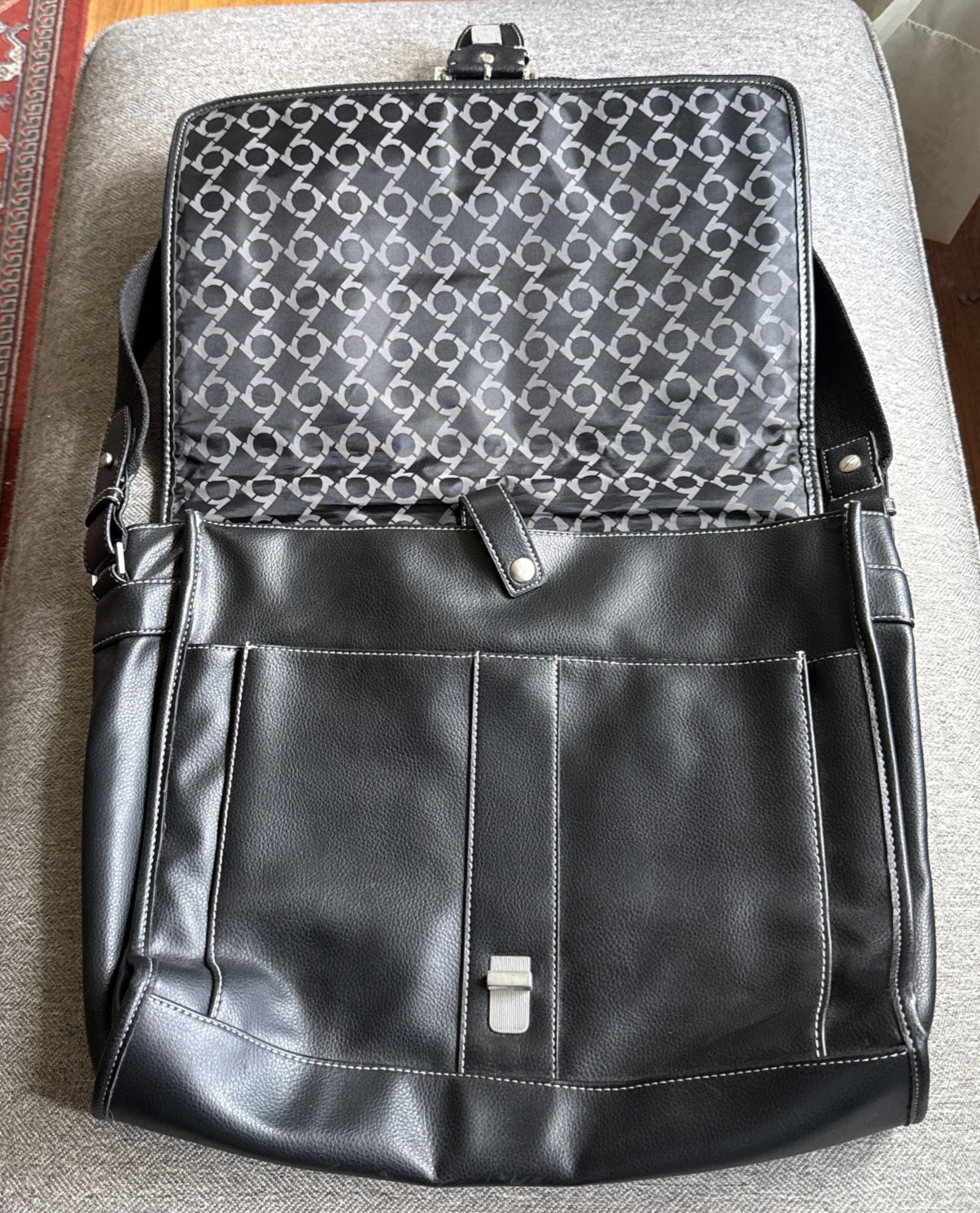 Kenneth Cole Reaction Black Messenger Bag Laptop Work Briefcase Tech Satchel EXC