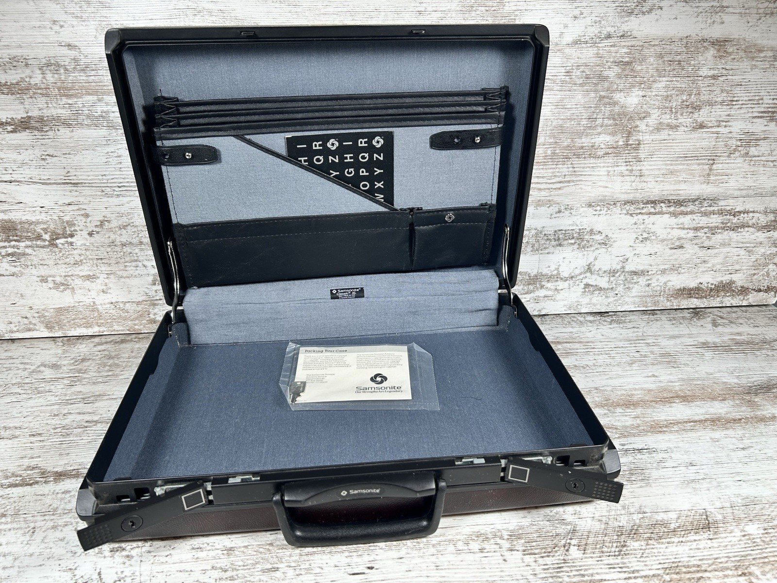 Samsonite Classic XL Briefcase Hard Shell Case with Keys
