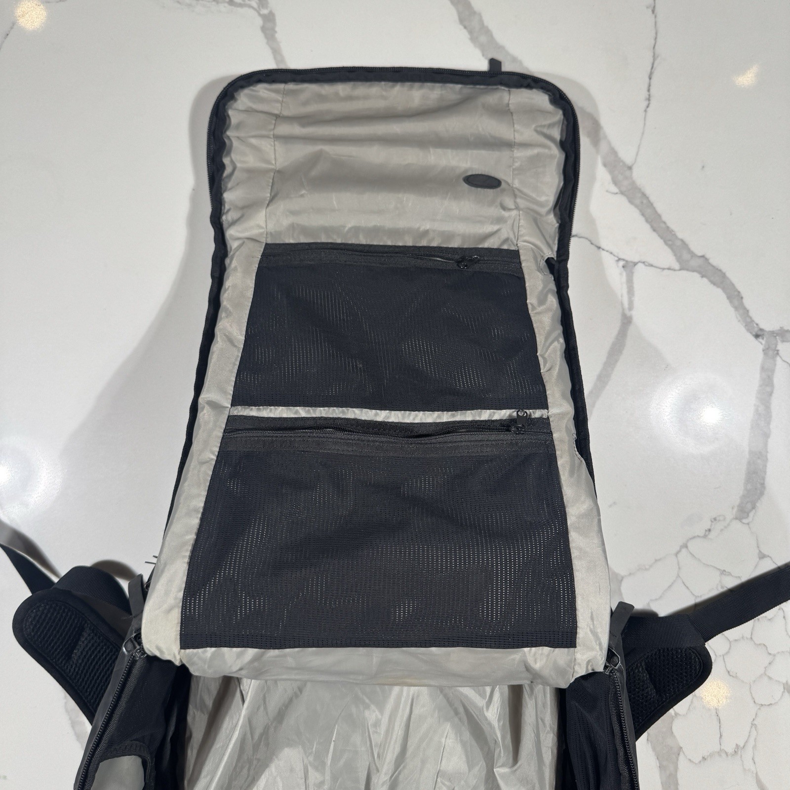 Nomatic Travel Pack 20L, Expands to 30L, Black Color, Good Condition, $349 Value