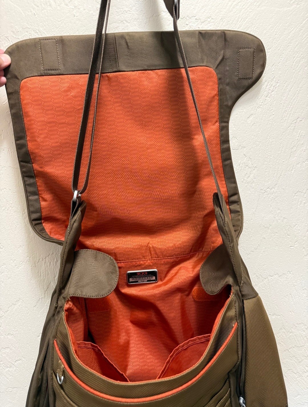Tumi-T-Tech #5112B Messenger Bag Travel Shoulder Carrier Brown