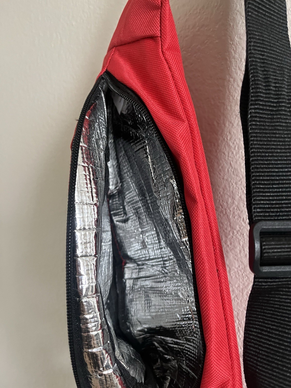 Budweiser NWT Fanny Pack Insulated Cooler Belt Bag Red Black NEW