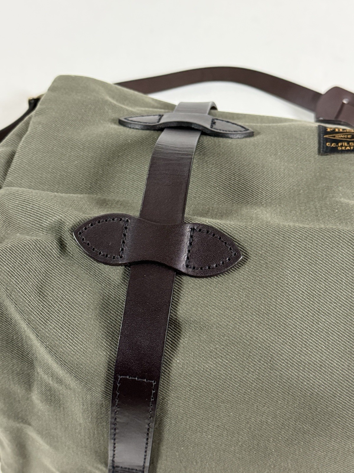 FILSON SMALL RUGGED TWILL DUFFLE BAG OTTER GEEEN NWT SOLD OUT