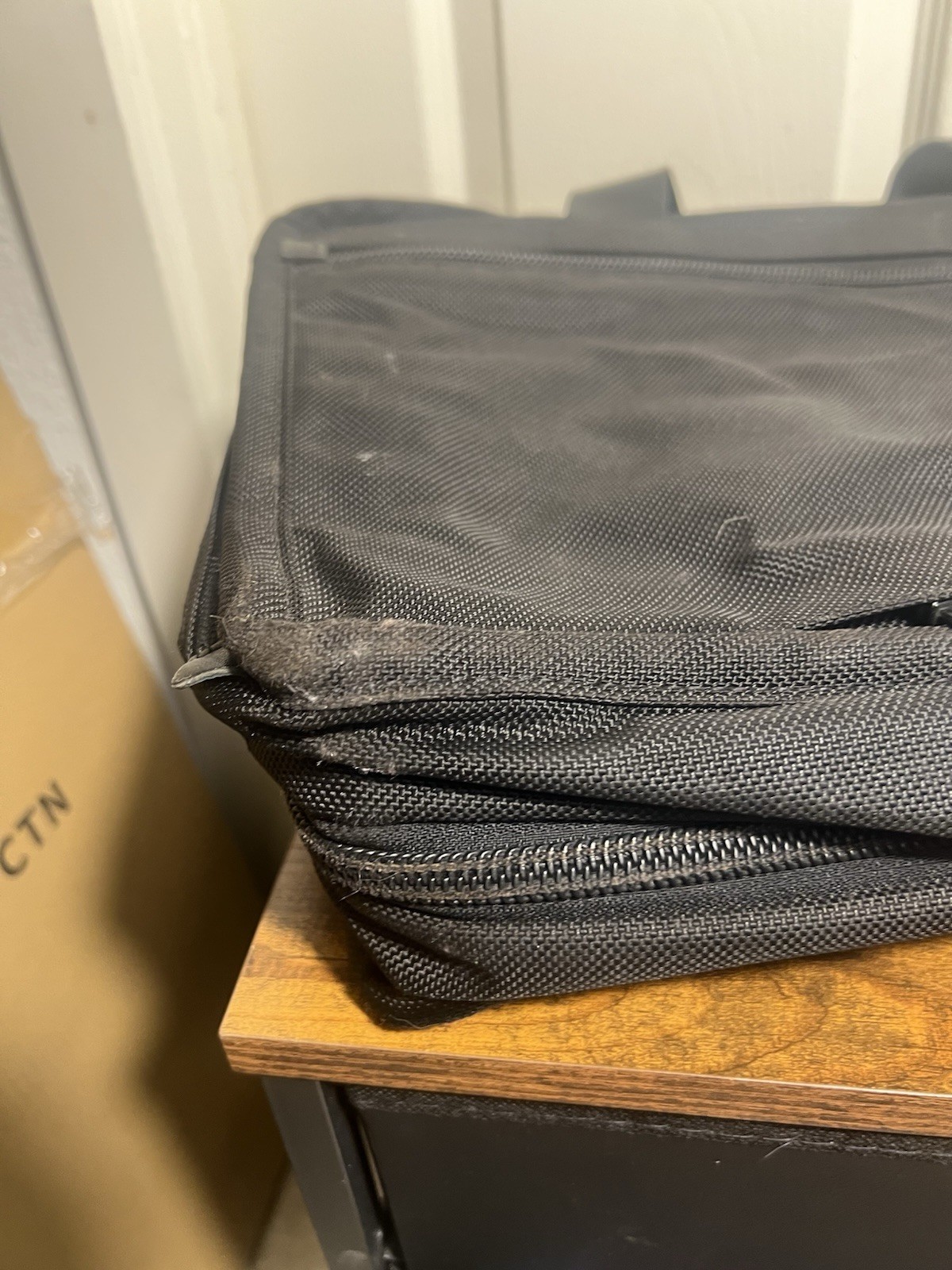 Tumi Black Business Bag Professional Laptop Briefcase No Shoulder Strap