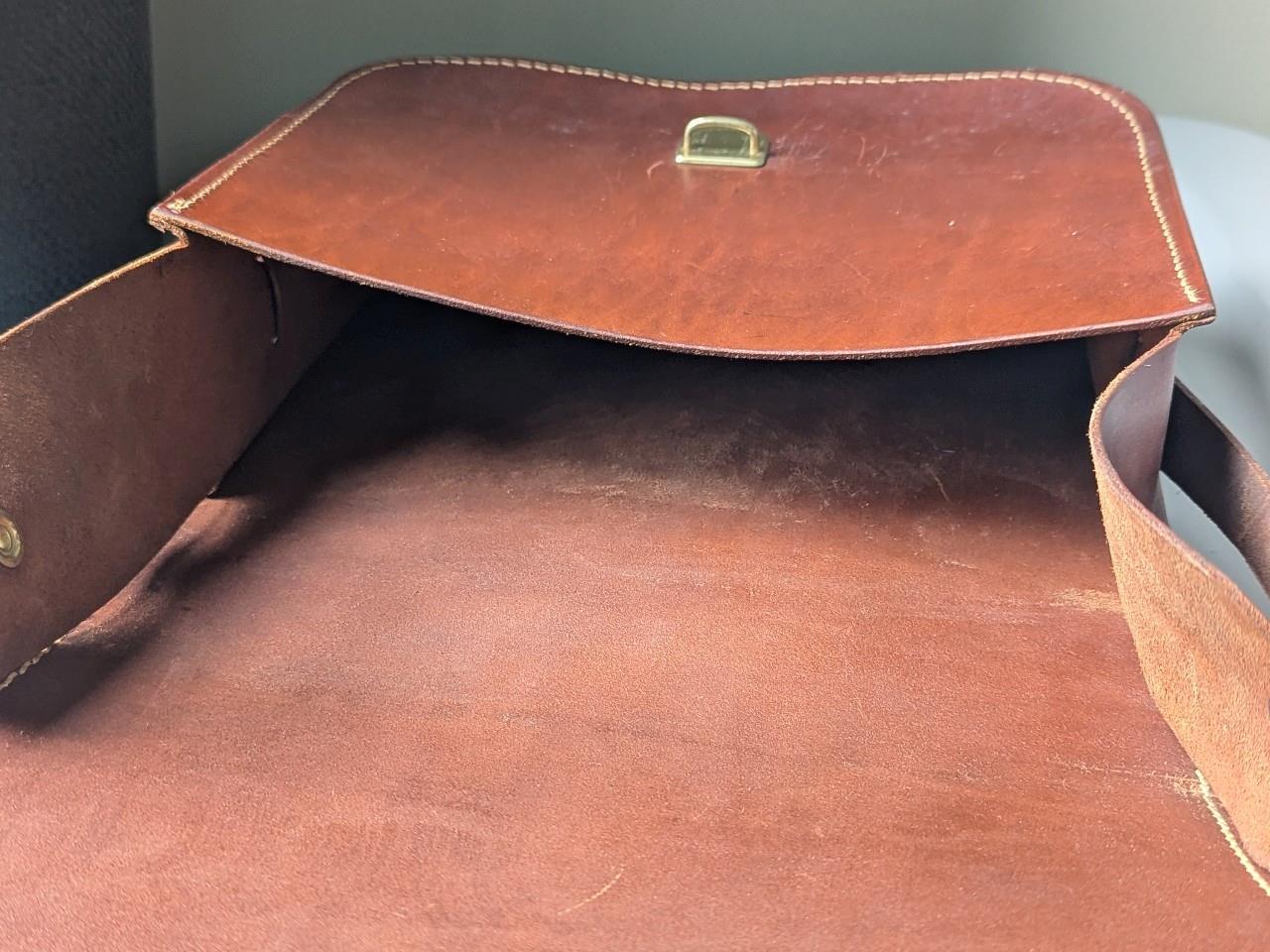 vintage EDDIE BAUER messenger bag COWHIDE thick leather SADDLE brown bicycle
