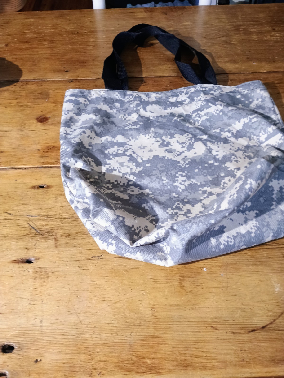 US Army Army Strong Digital Camo Tote Bag Large Lightweight Double Handles