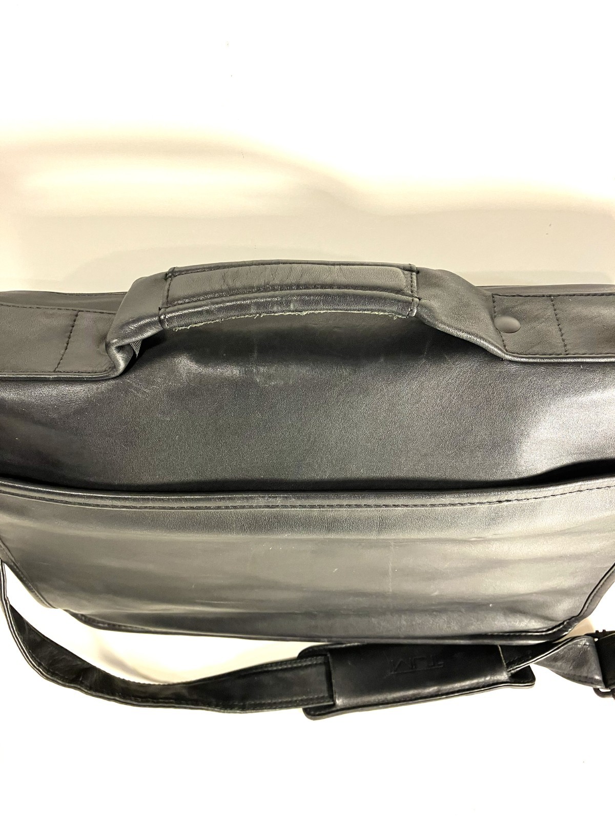 TUMI Black Leather Laptop Briefcase. 13″. Very Nice!