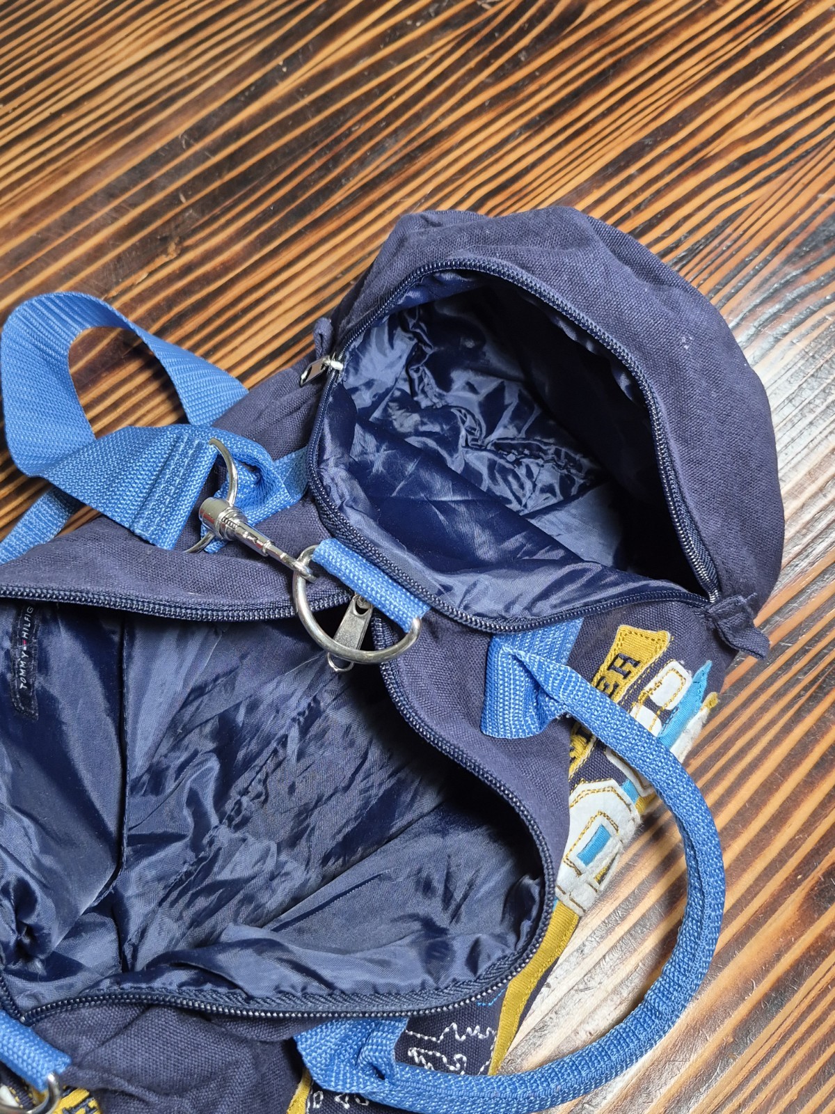 TOMMY HILFIGER Round Barrel Varsity Duffel Bag Navy Yellow 13″X9″ Y2K