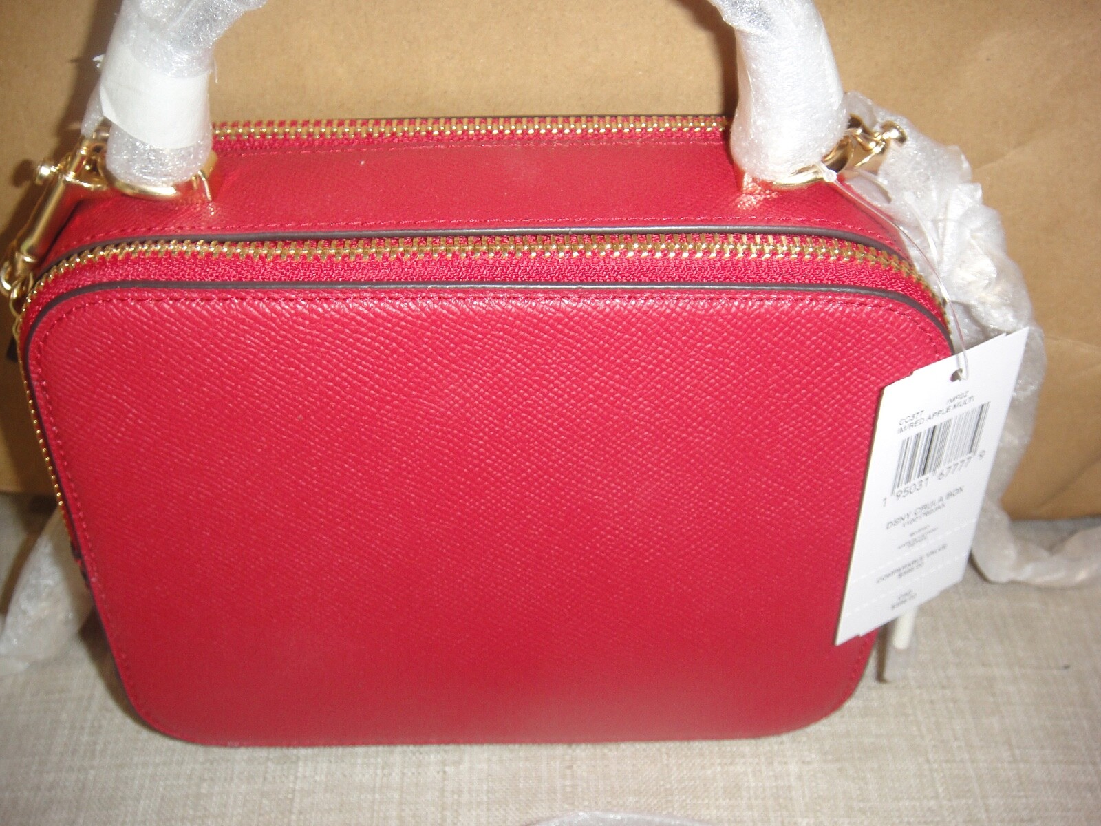 NEW COACH DISNEY CRUELA BOX APPLE MULTI CROSSBODY BAG.$398.00.MSRP 100%Authentic