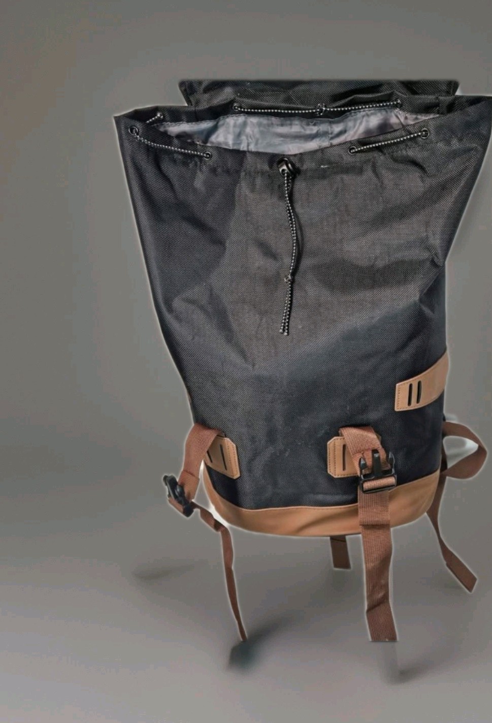 X-Ray X-Large Backpack Black/Brown Adjustable Straps Lots Of Pockets Very Nice