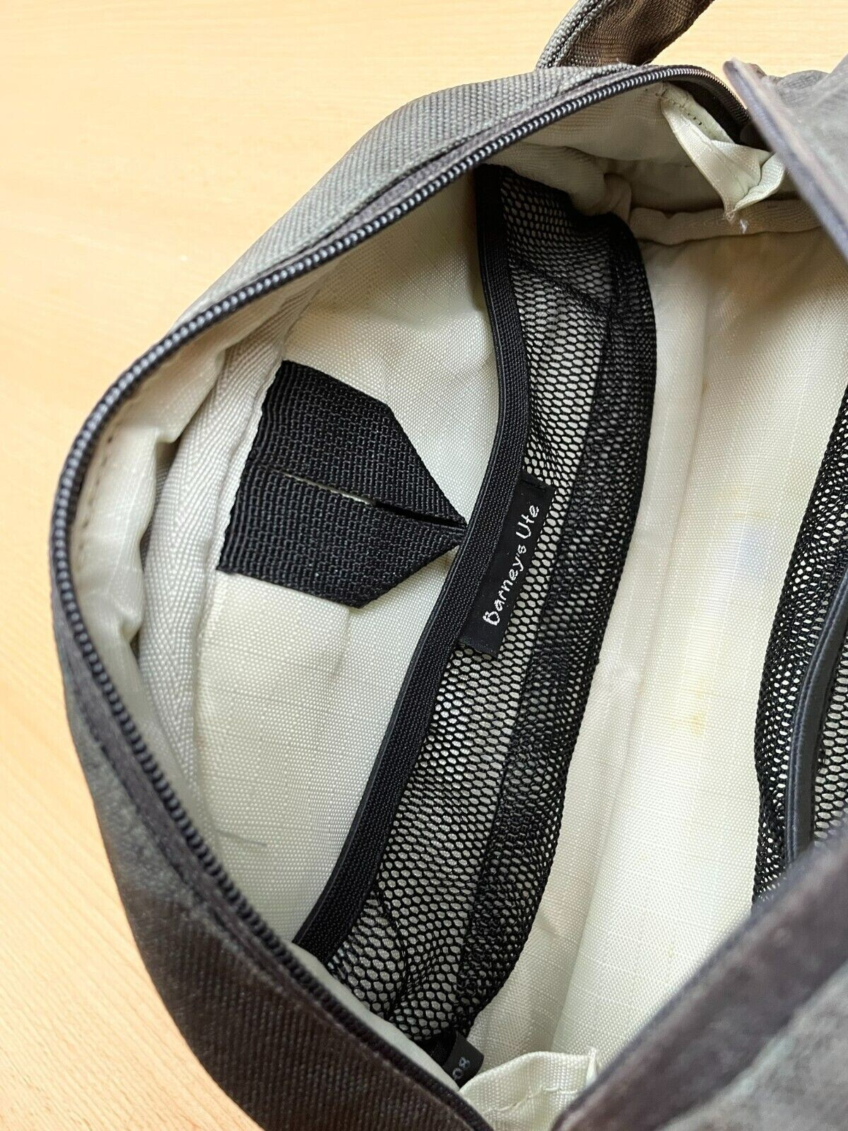Crumpler Hand Micro Bag Rare GGL Freitag Hype One Size Working Table