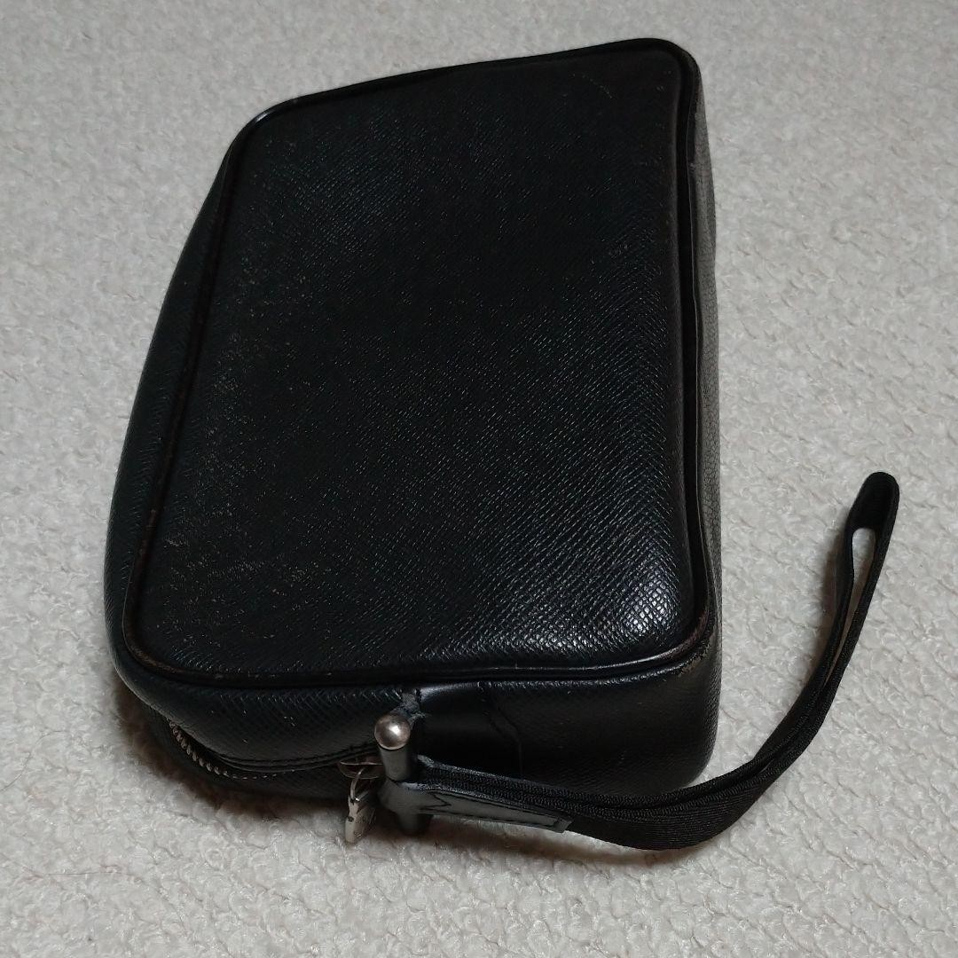Louis Vuitton Taiga Calga Second Bag Clutch Bag Leather Black M30812 Spain Auth