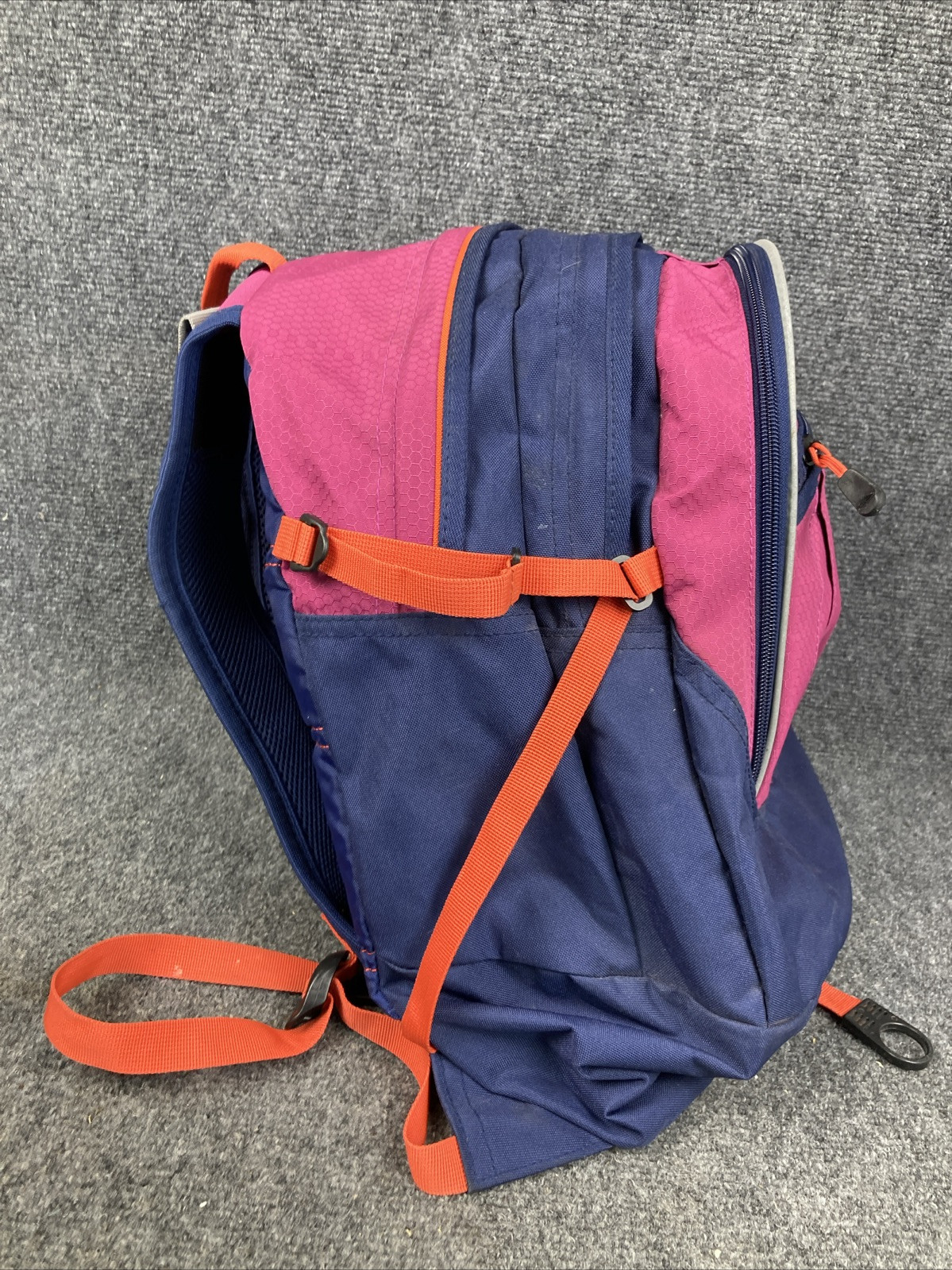High Sierra Fuchsia & Navy Tech Spot Suspension Padded Strap System Backpack EUC