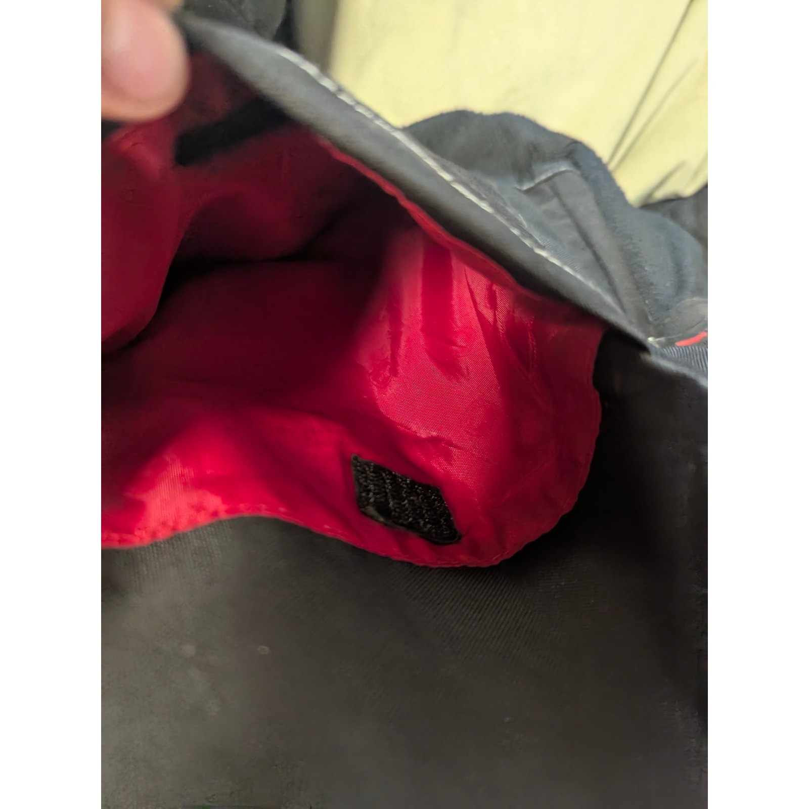 SwissGear Airflow Small Black Backpack Red Lined Laptop School Travel Bag
