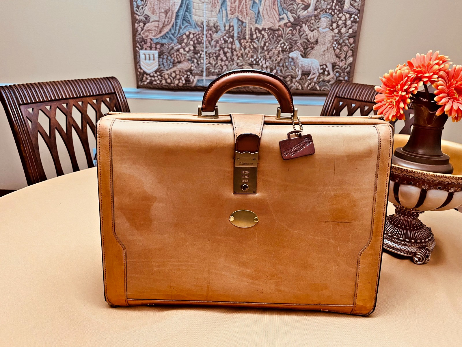 SCHLESINGER BROTHERS Tan Heavy Leather Briefcase / Lawyer Bag – Made in USA