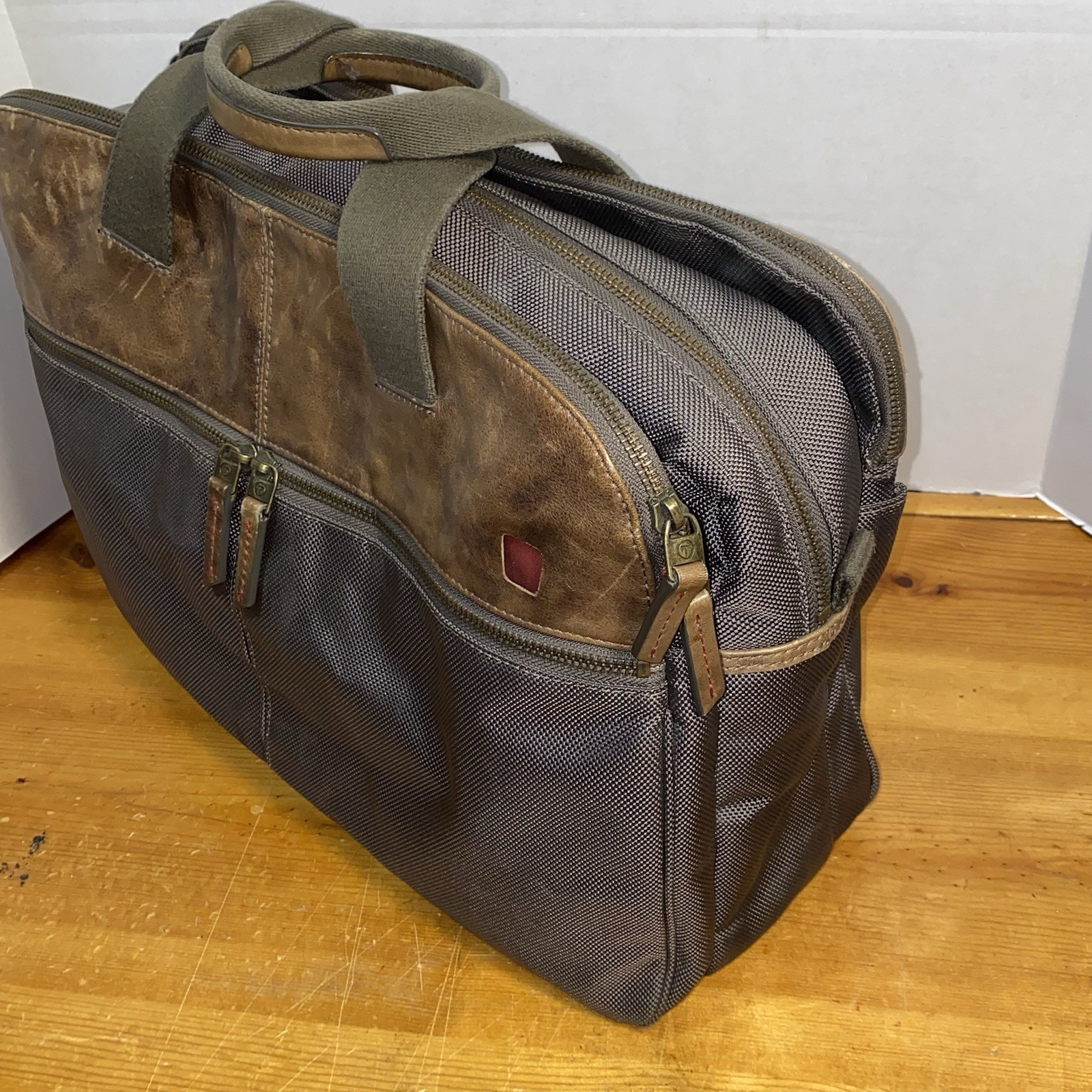 Tumi T-Tech Forge Bethelhem Portfolio Business Briefcase Leather Canvas