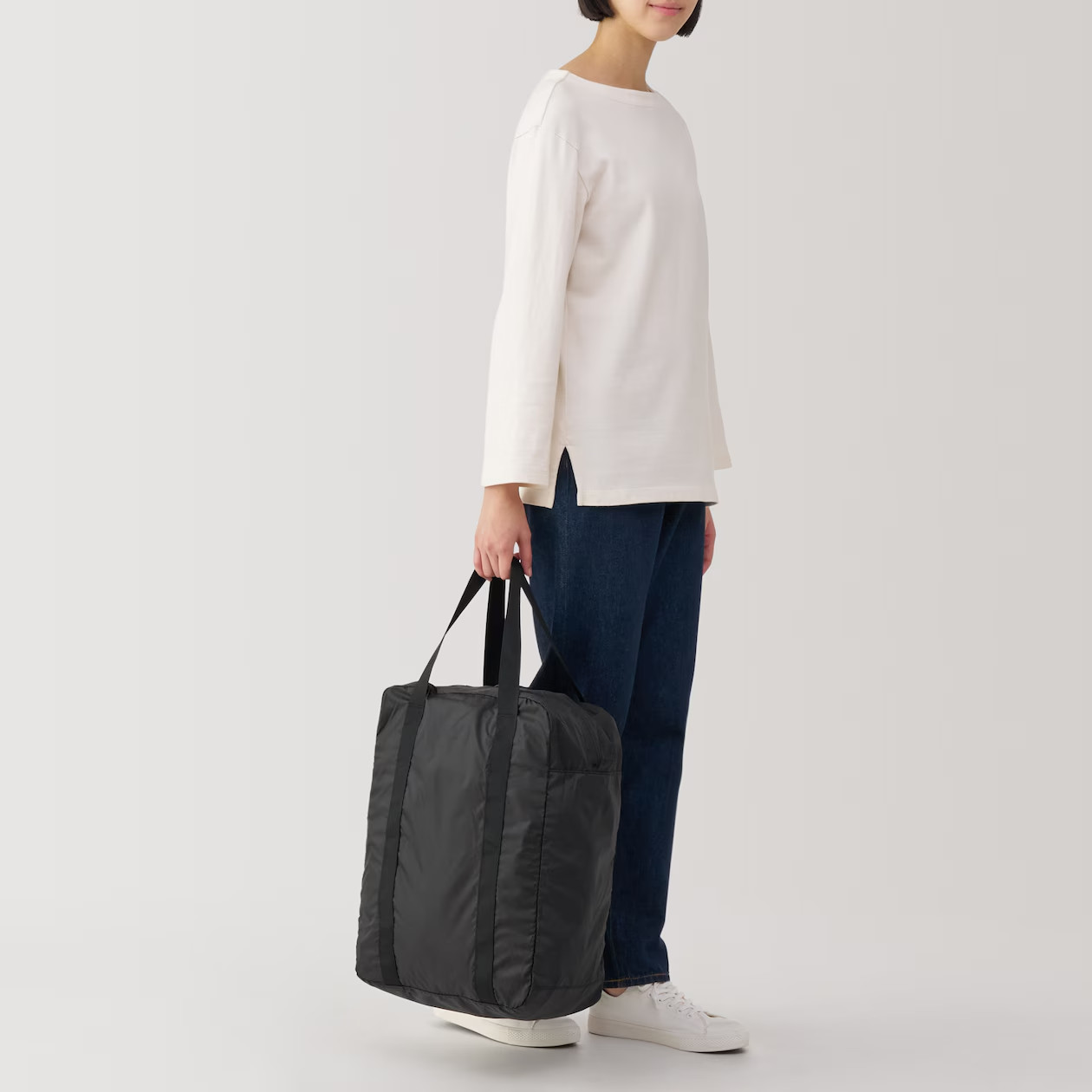 MUJI Foldable water-repellent vertical Boston bag Black
