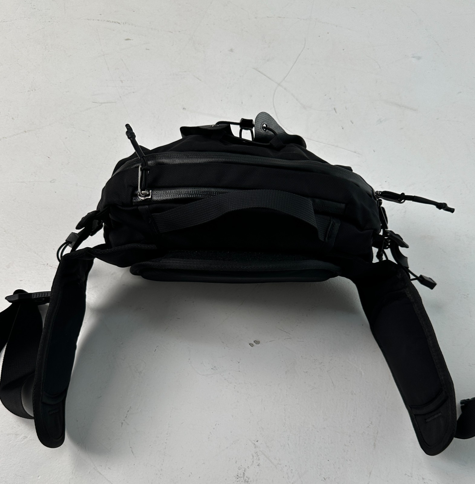 Arc’teryx Q5 Waistpack Black Outdoor Belt Bag Hiking EDC Crossbody Minimal Techw