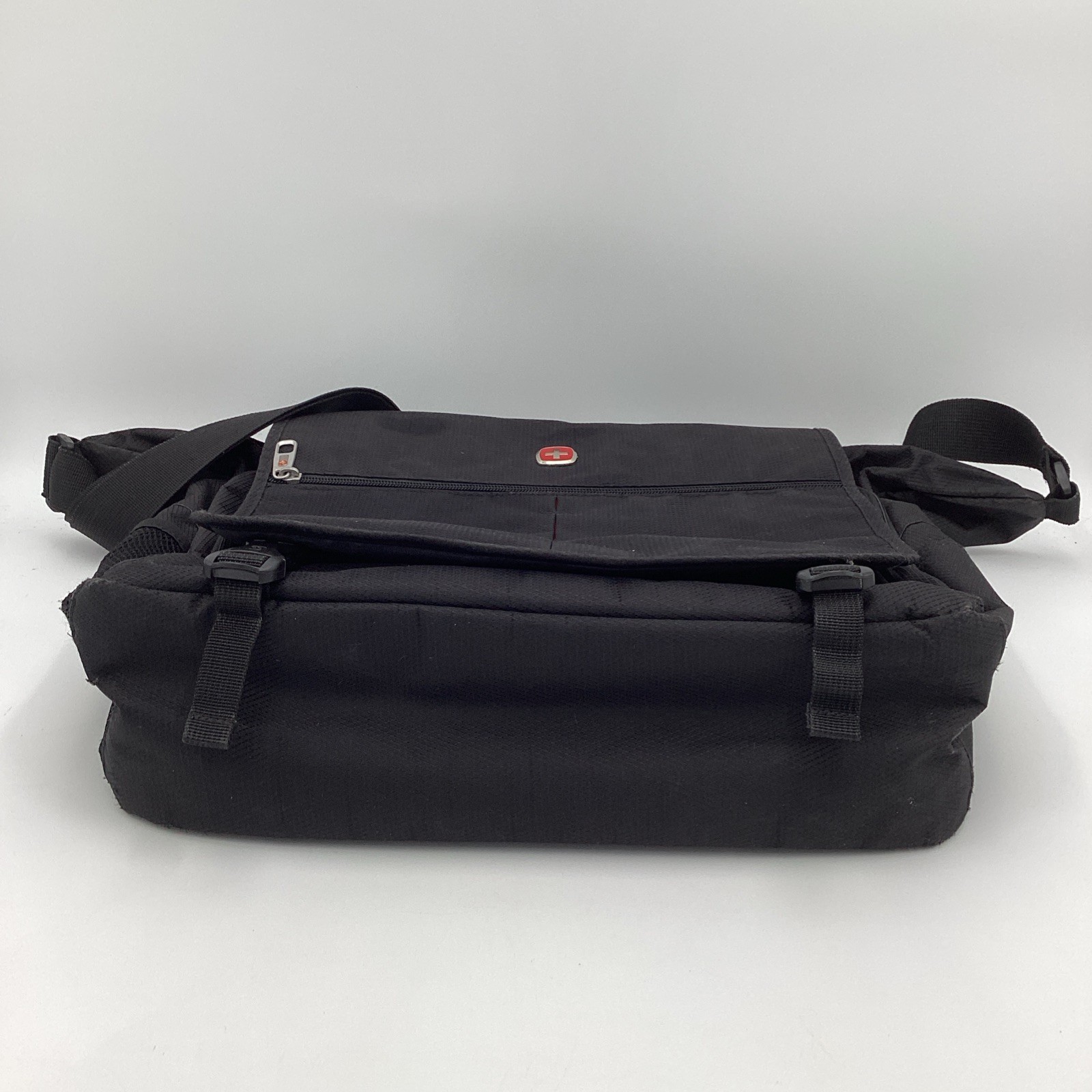 SwissGear Laptop Messenger Bag 16” Briefcase Shoulder Strap Travel Case Wegner