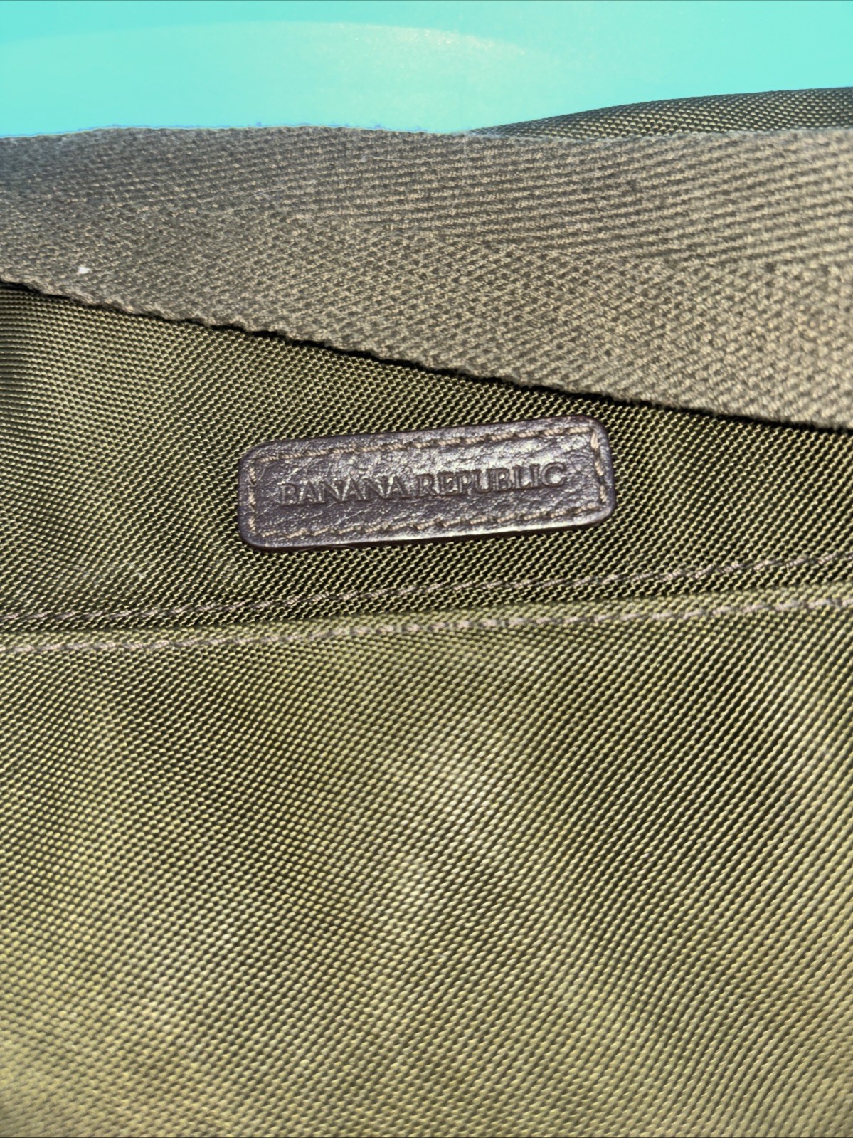 Banana Republic Laptop Messenger Shoulder Bag Work Army Green Inner Pockets