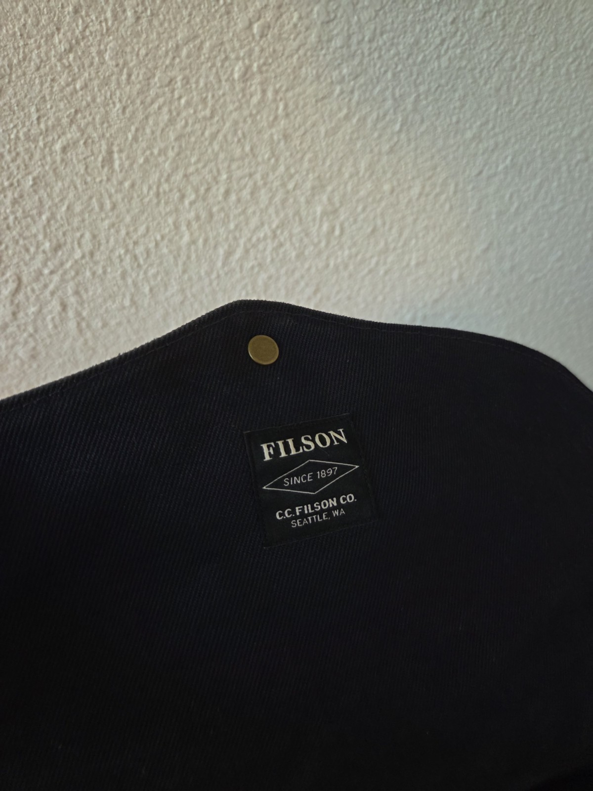 Filson Rugged Twill Padded Computer Bag | Navy | USA Made | MSRP $625 | Rare