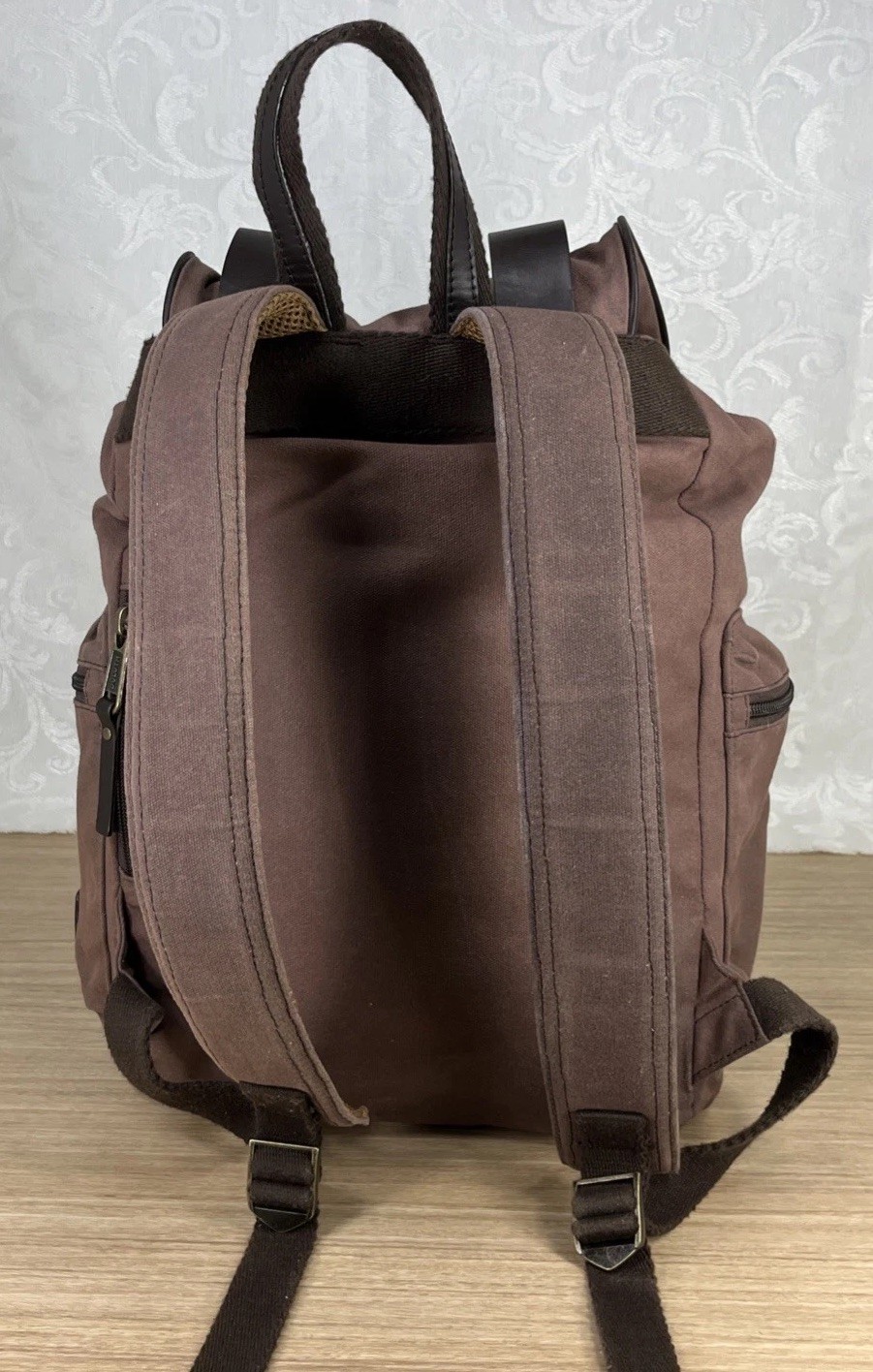Duluth Trading Co Brown Canvas Pockets Drawstring Backpack Magnetic Top Closure