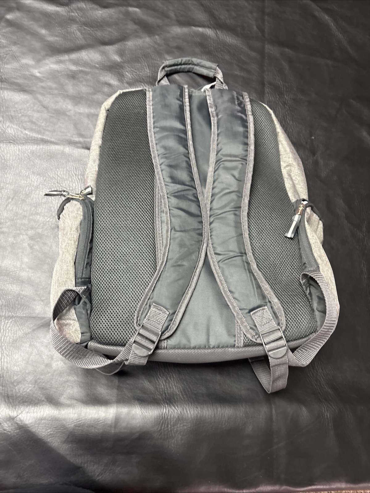 EastSports Titan 3.0 Expandable Gray Backpack 9/10