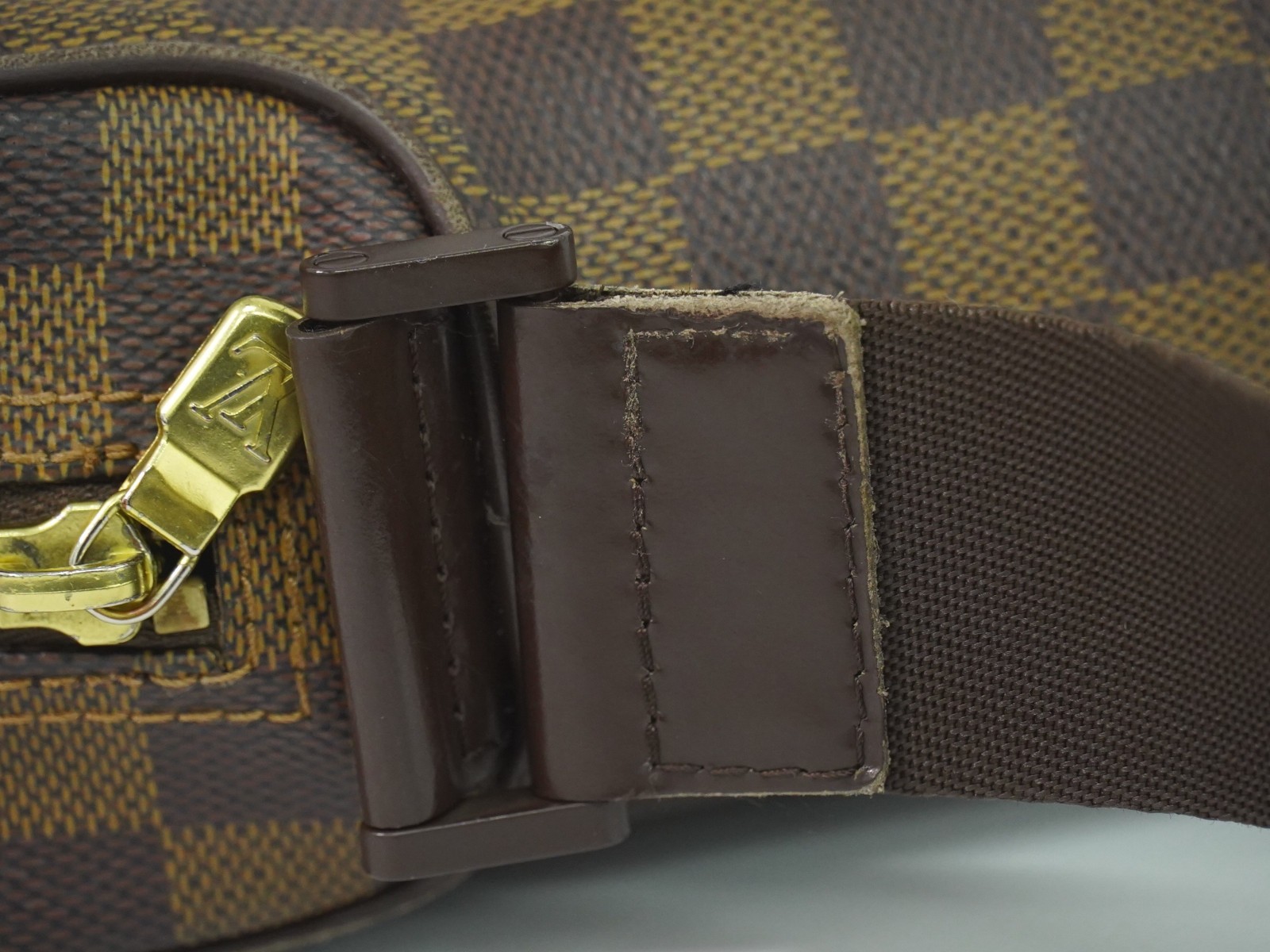 Louis Vuitton Olav PM N41442 Damier Ebene Canvas Crossbody Bag Brown