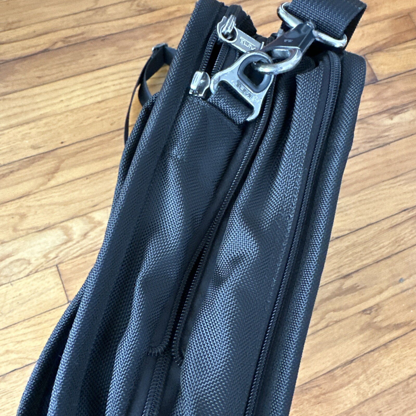 Tumi 26141D4 Alpha Black Ballistic Nylon Expandable Laptop Briefcase Bag TSA