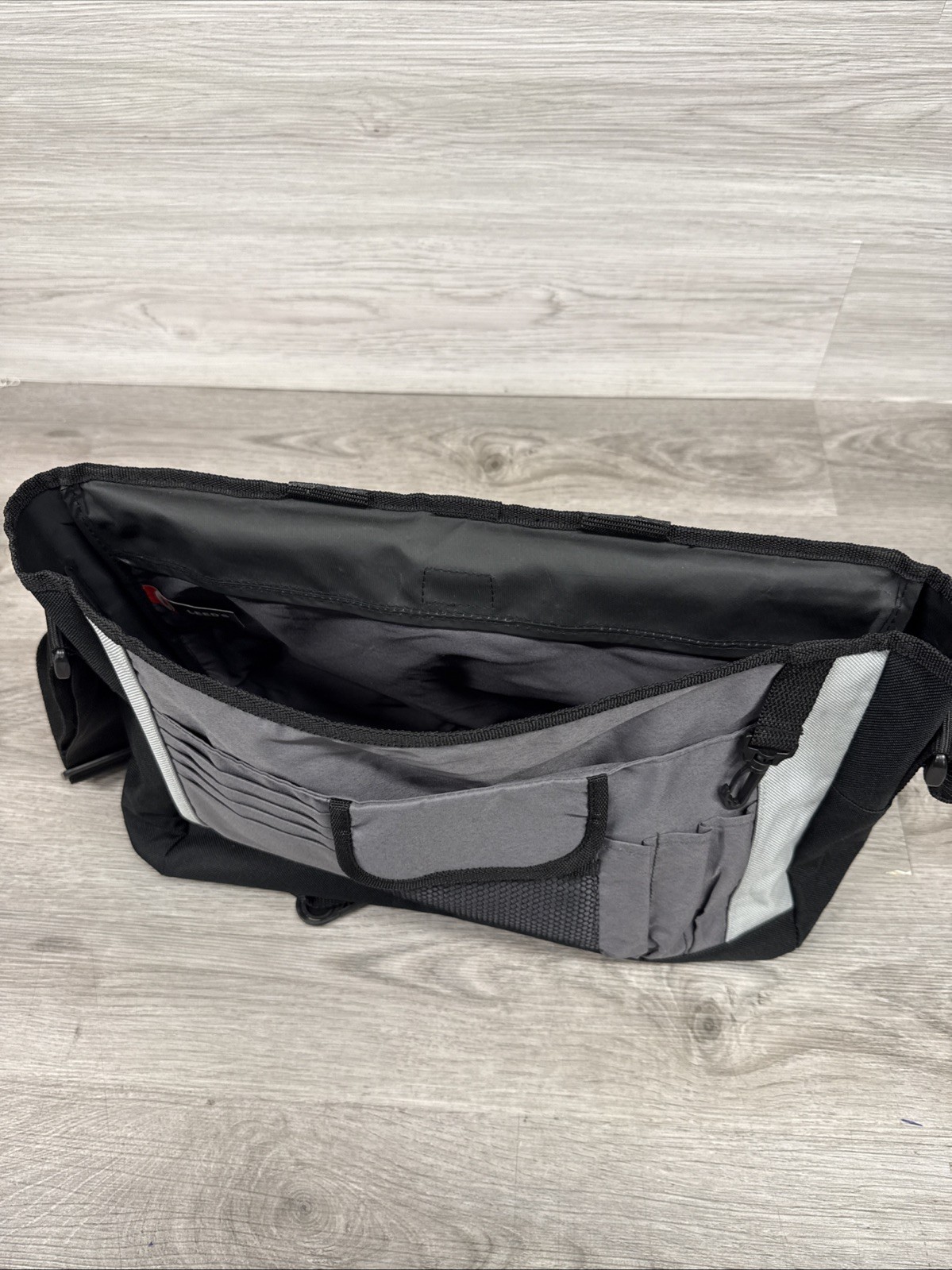 Rare Starbucks Coffee Promo Messenger/Laptop Bag Leed’s 7600-25BK- Black