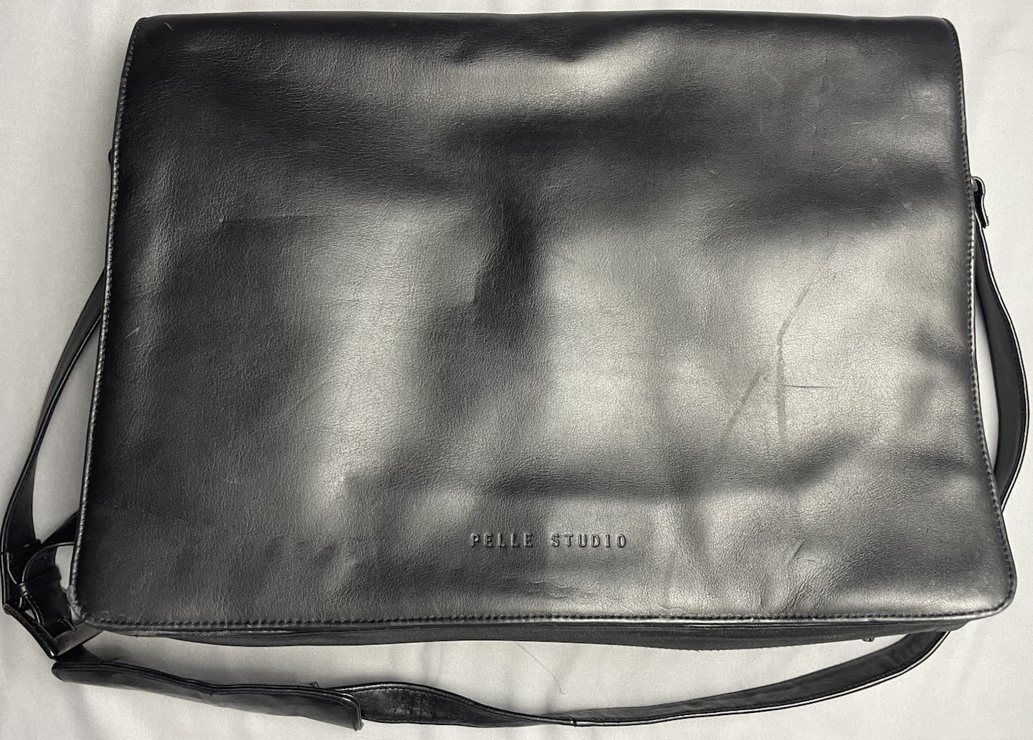Wilsons Leather Pelle Studio Black Messenger Laptop Computer Bag EUC