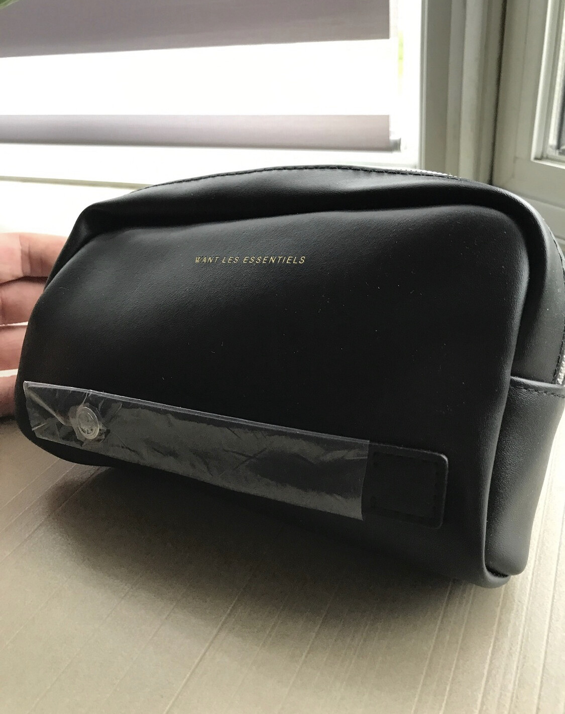 Want Les Essentiels De La Vie Midway Travel Pouch x Air Canada VERY RARE