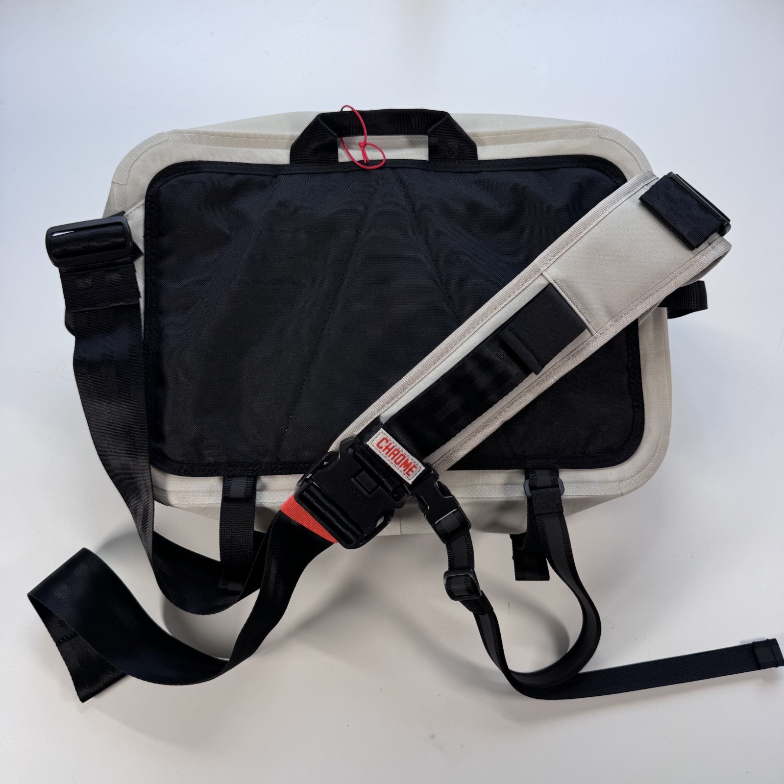 CHROME Industries Kadet Max WP Sling 15 Liter Adjustable White Waterproof