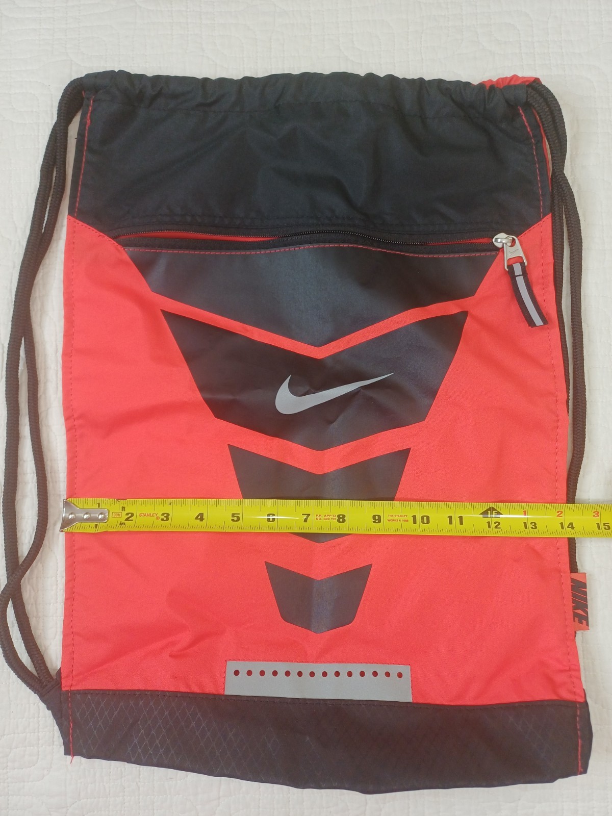 Nike Drawstring Gym Shoe Uniform Bag Backpack Red Black EUC