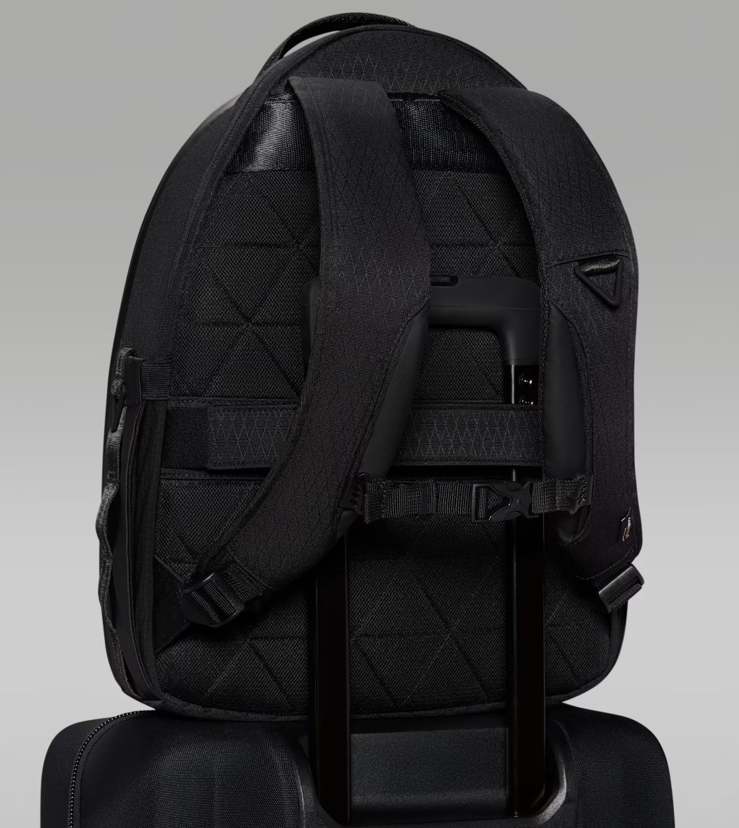 Nike Jordan Collector’s Daypack Black 40.6L IR8110-010 Rare MA9176 023