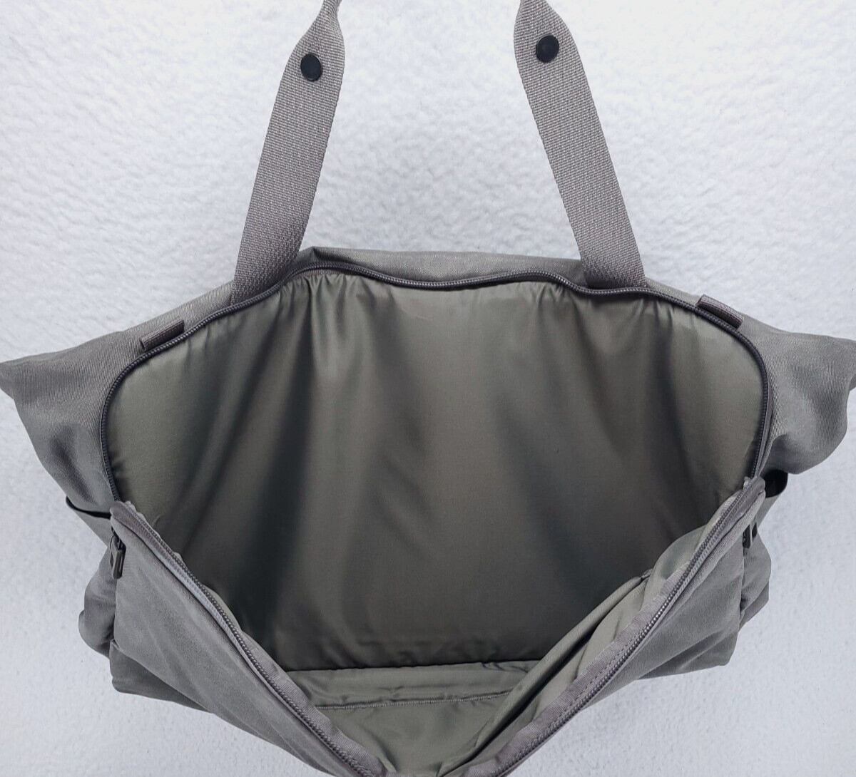 Lululemon Early Embark Large Duffel Messenger Laptop Computer Bag Nylon