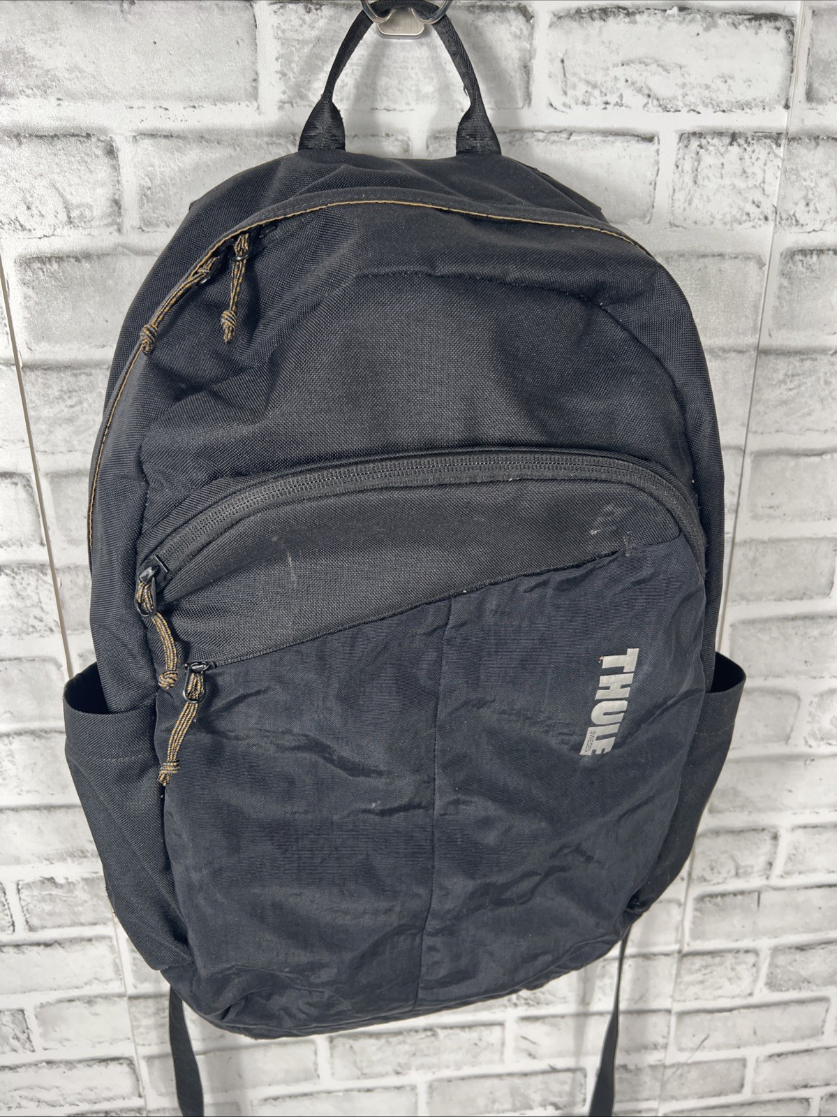 THULE Indago 23L Travel Backpack Bag w/ Laptop Sleeve in Black