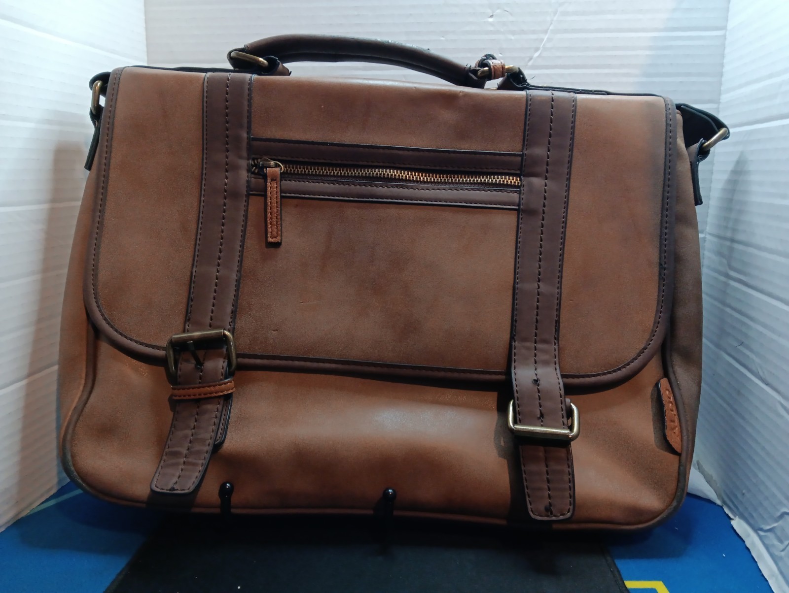 Aldo Faux Leather Messenger Bag – Men’s Brown USED