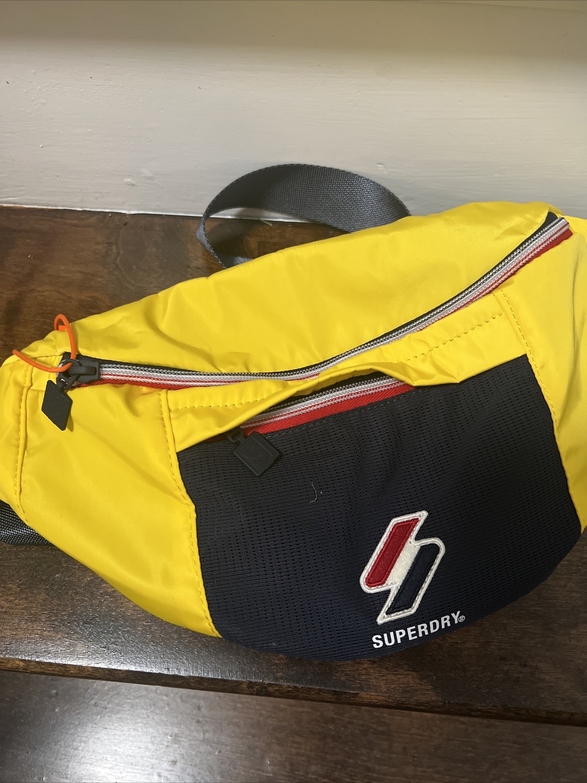 SUPERDRY Sportstyle Bum Bag Waist Crossbody Bag LARGE Yellow Fanny Pack NWT