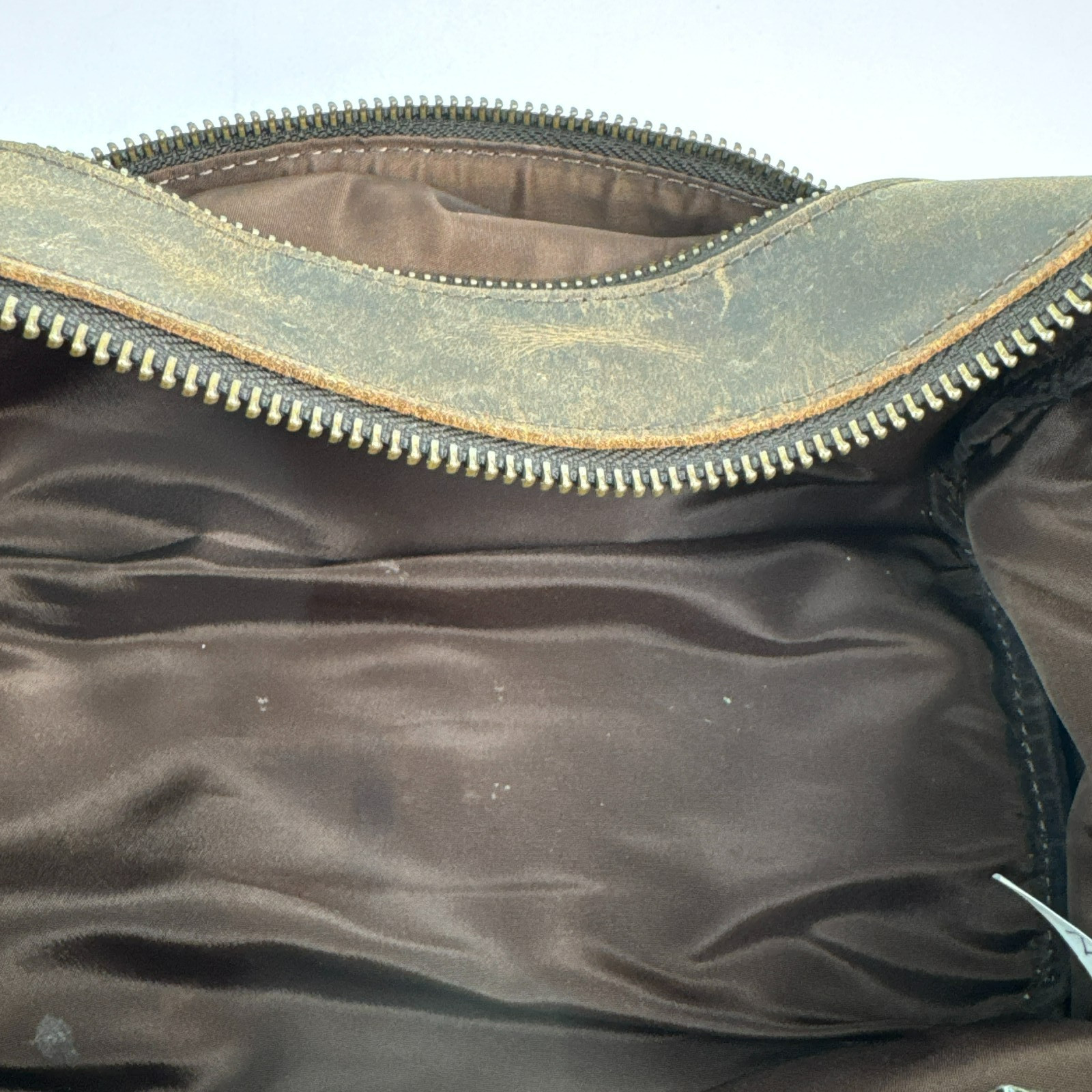 KomalC Men’s Toiletry Travel Bag Brown Buffalo Distressed Leather Dopp Kit