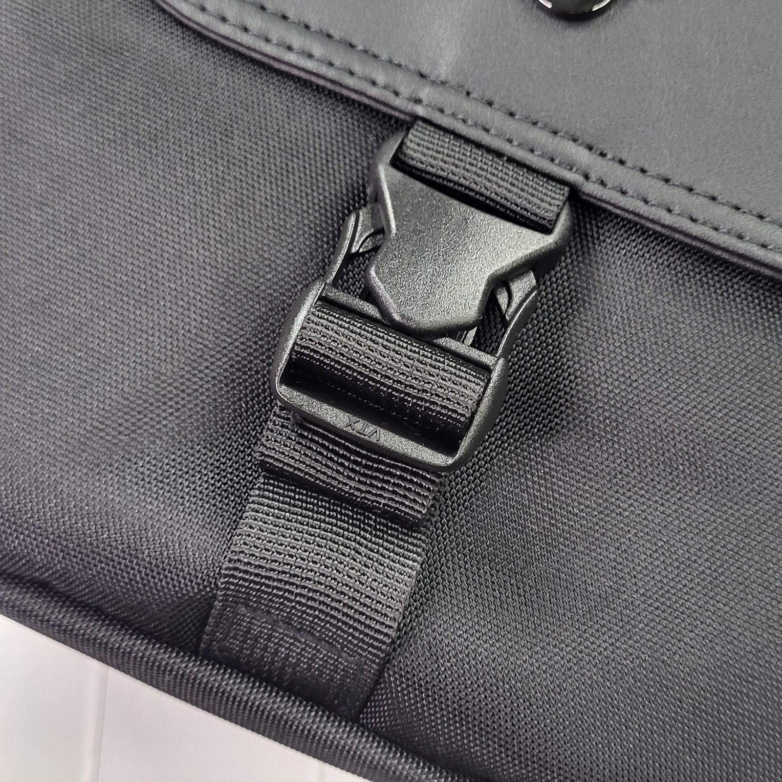 True Religion Black Sling Bag Men’s New With Tags Adjustable Authentic Designer