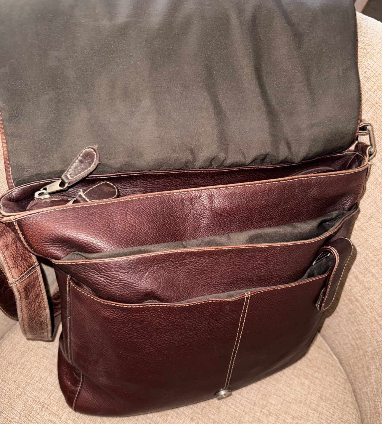 Vintage Brown Leather Distressed Briefcase Messenger Bag Made In Colombia