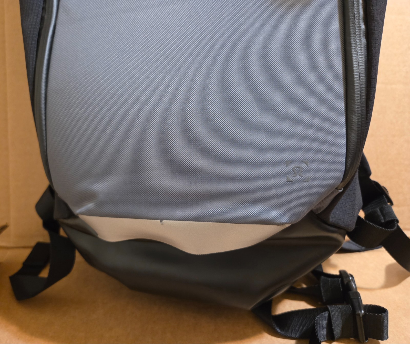 Lululemon More Miles Everyday Backpack Grey Black 25.5L 17″ Laptop