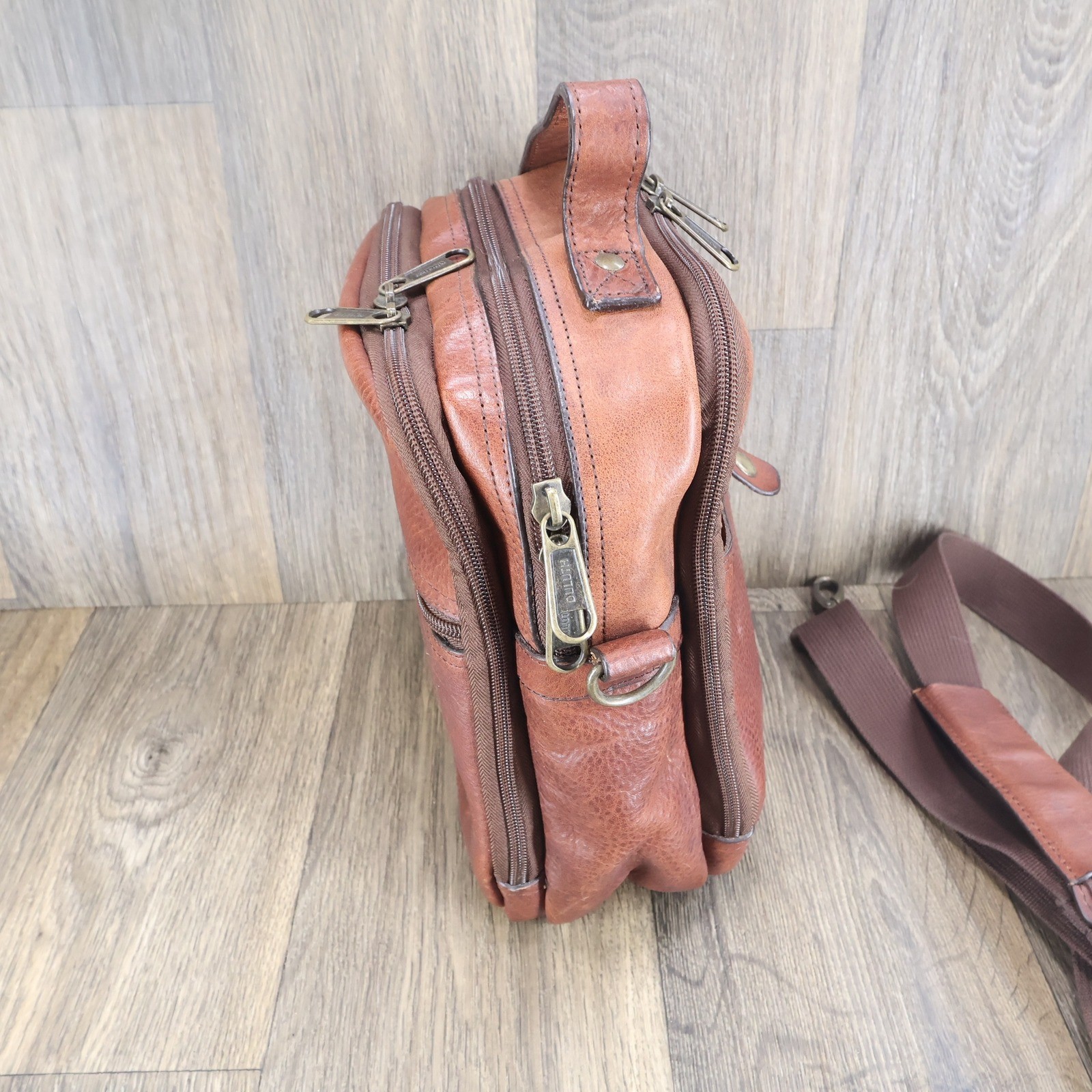 Duluth Trading Co Brown Leather Messenger Crossbody Bag Travel Utility Pouch