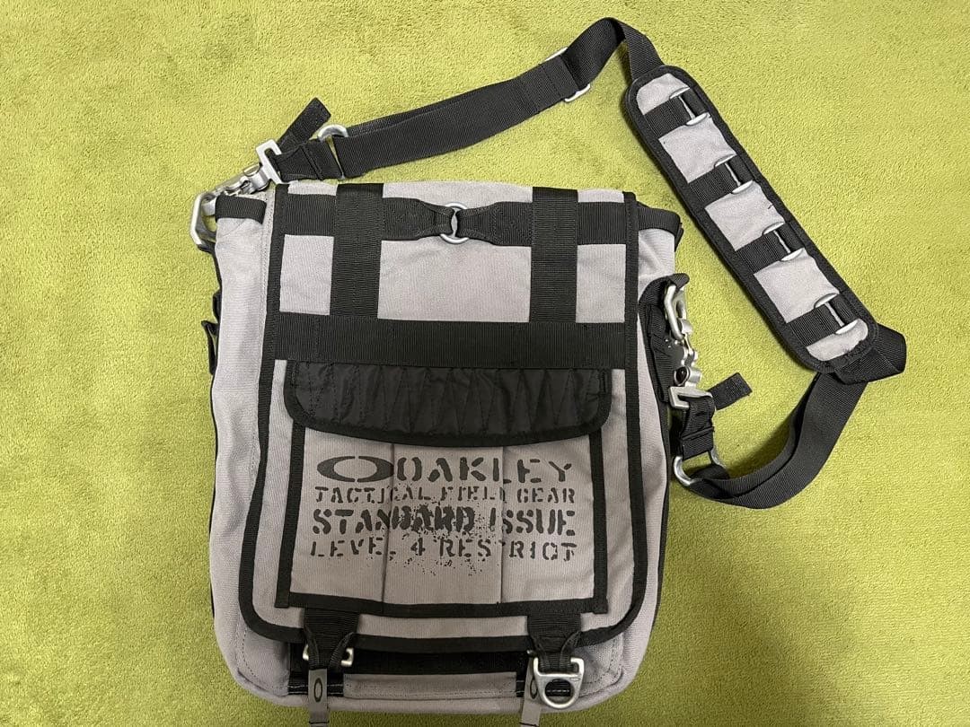 Oakley Tactical Field Gear SI Messenger Bag Black Gray Vintage Rare