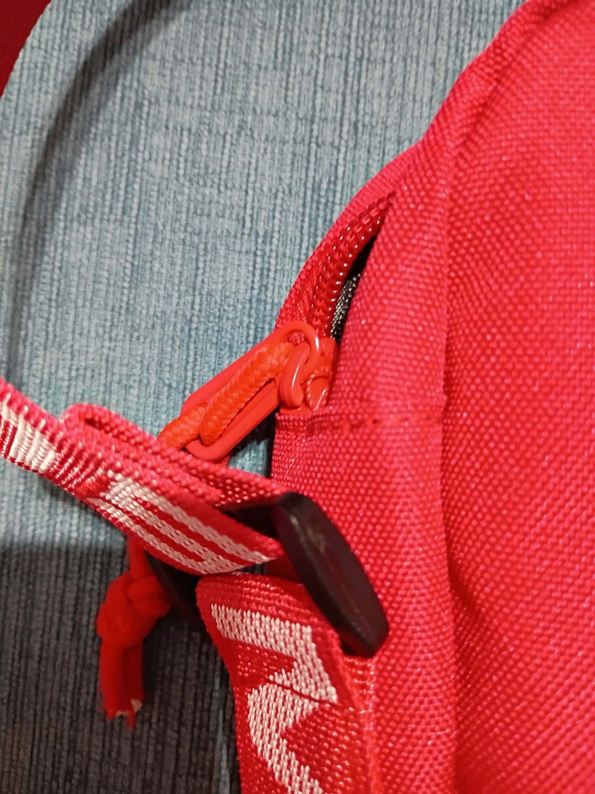 Supreme Small Red Crossbody Shoulder Bag, Adjustable Strap, Zip Closure