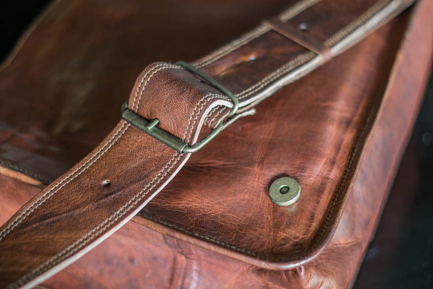 IPAID Full Flap Vintage look Brown Leather r Laptop Satchel 11″ Shoulder Bag