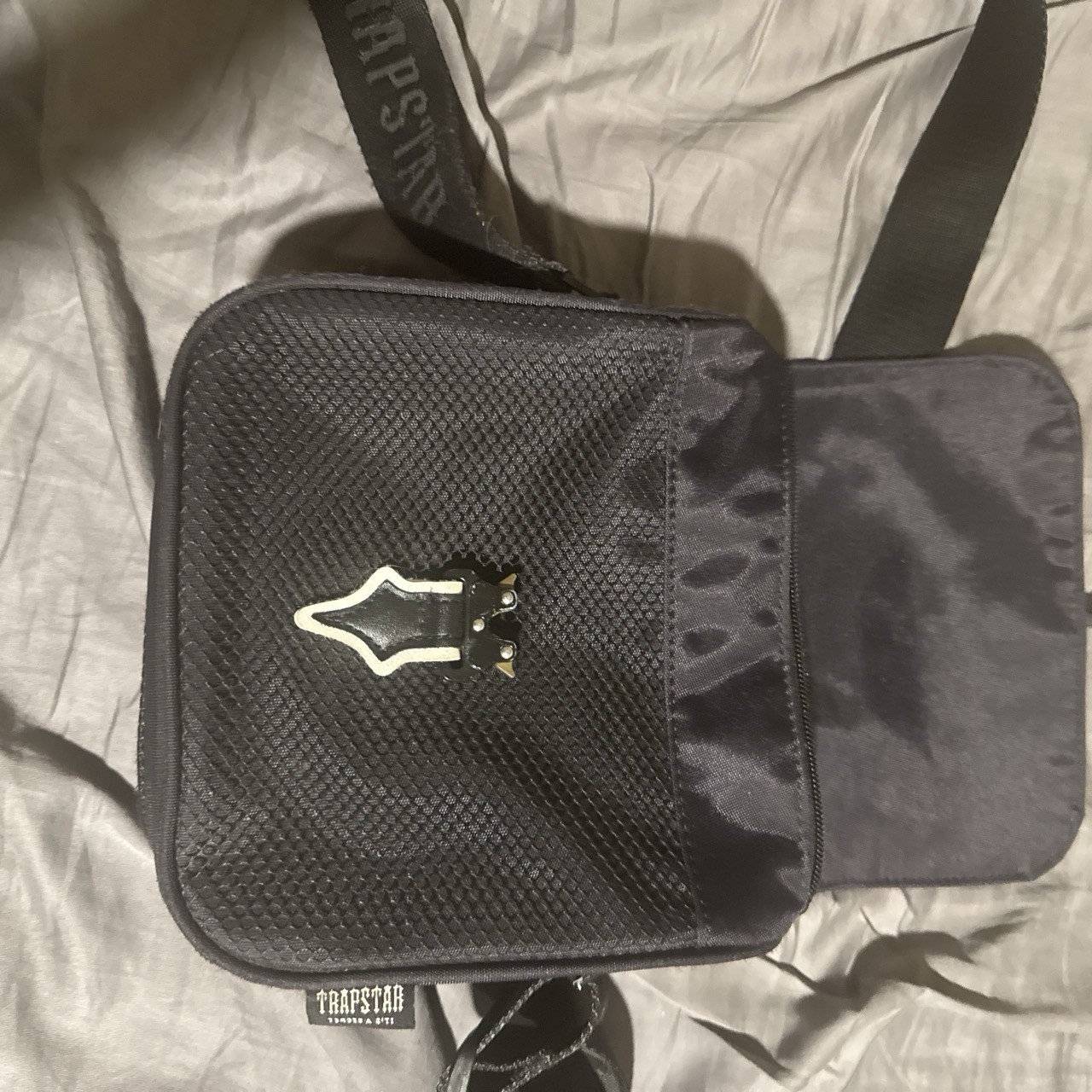 TRAPSTAR Black Small Crossbody Bag Buckle Closure Adjustable Logo Strap Unisex
