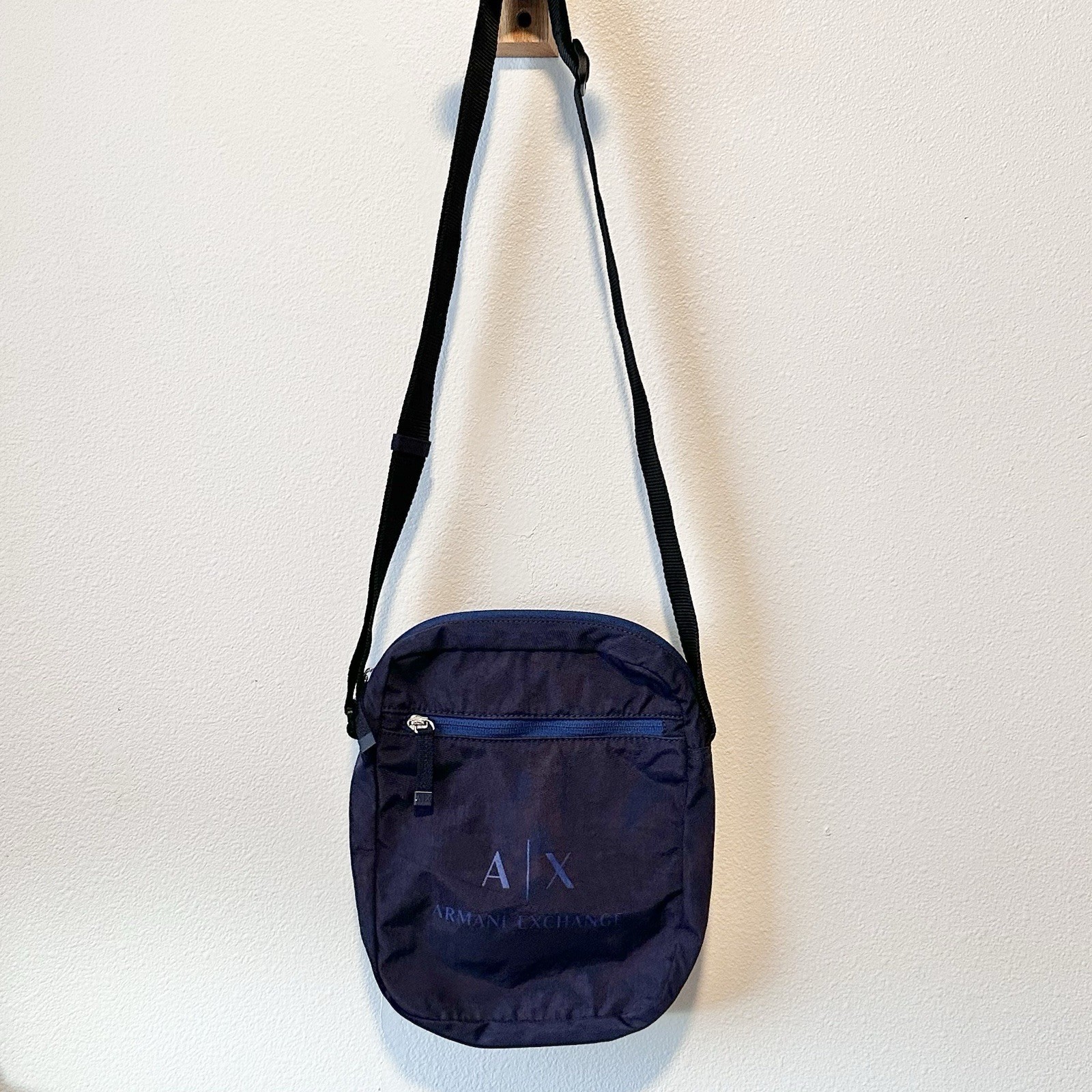 Men’s ARMANI EXCHANGE Shoulder Bag Logo Crossbody Camera Purse Travel Blue Navy
