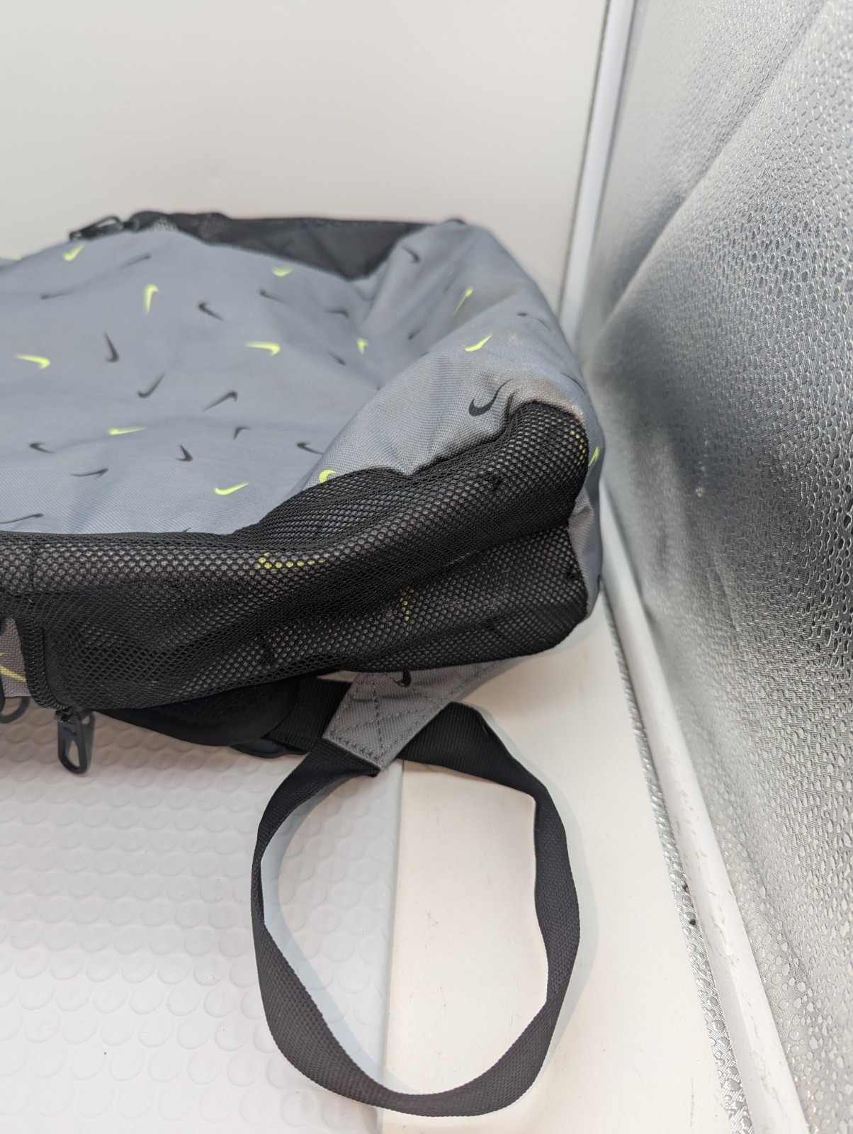 Nike Brasilia All Over Print Backpack Training Gym Gray/Black BA6039 Used