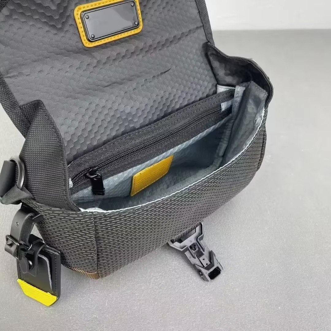 NEW TUMI Alpha Bravo Compass Crossbody Bag 232716 Onyx Black Flap